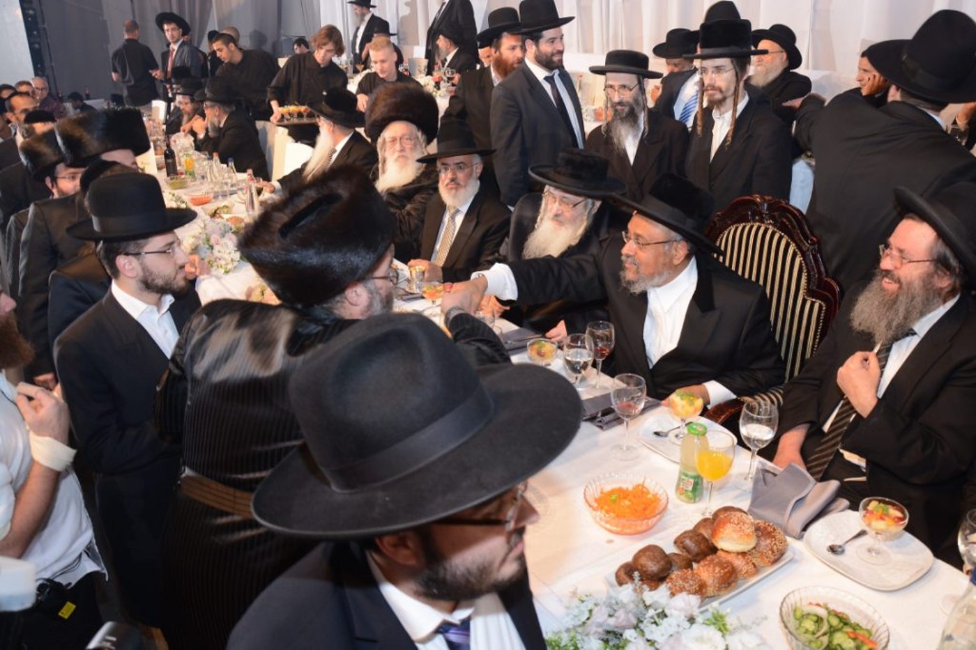 גלריה: שמחת נישואי בן האדמו"ר רבי אבנר עפג'ין