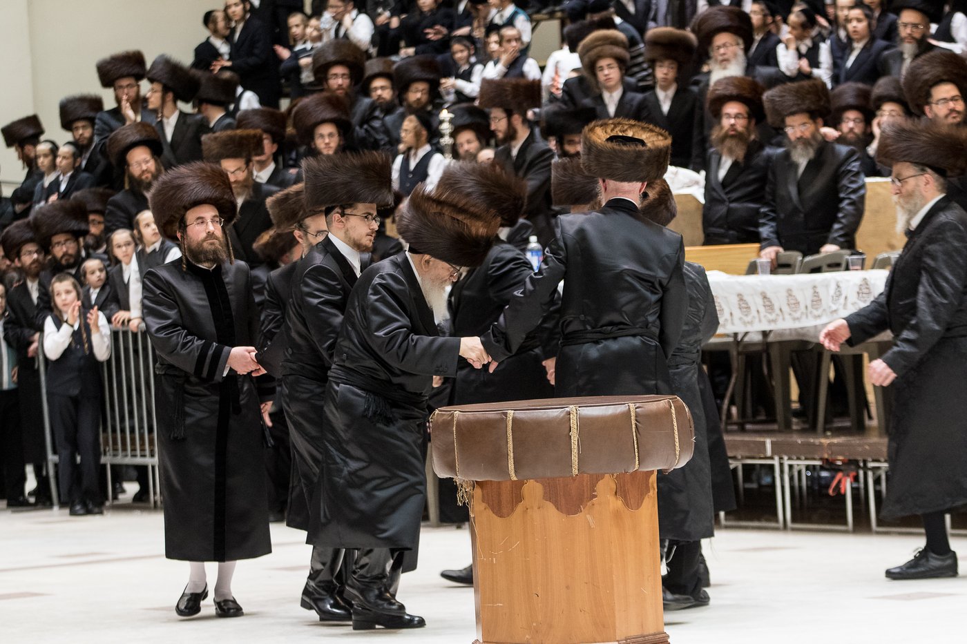 גלריה: נכד הרבי מרחמסטריווקא התחתן