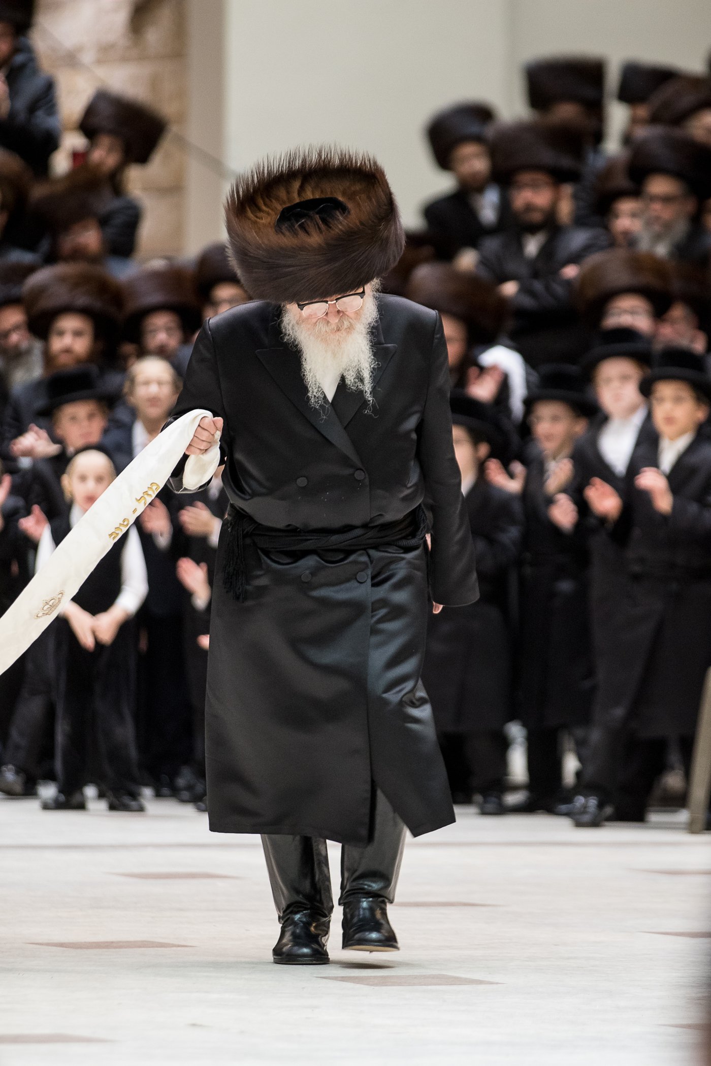 גלריה: נכד הרבי מרחמסטריווקא התחתן