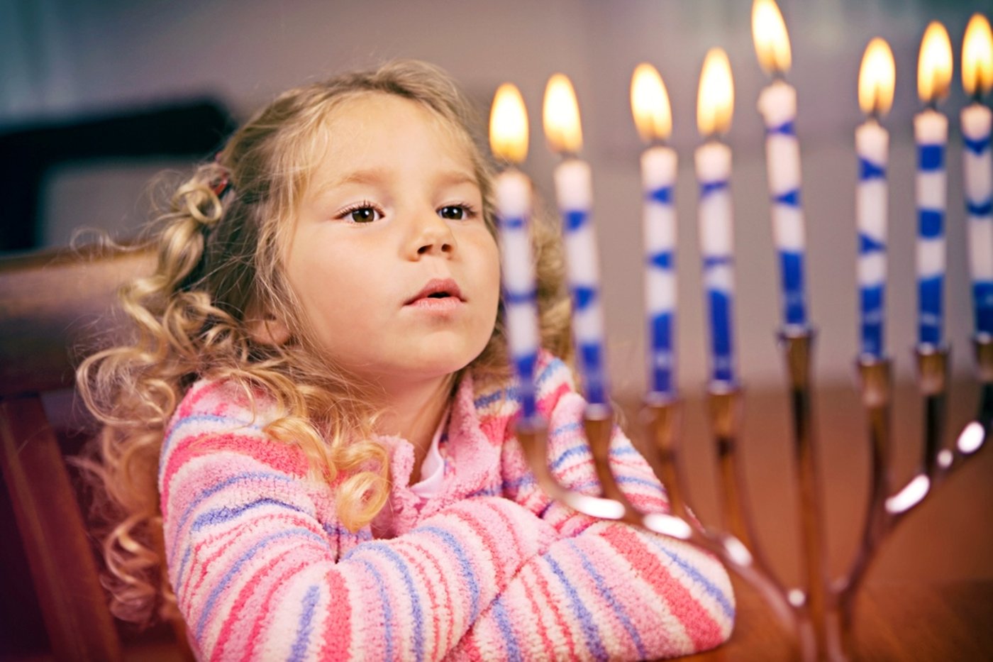 סיפור בהמשכים לחנוכה: אורה של נשמה / פרק ג'