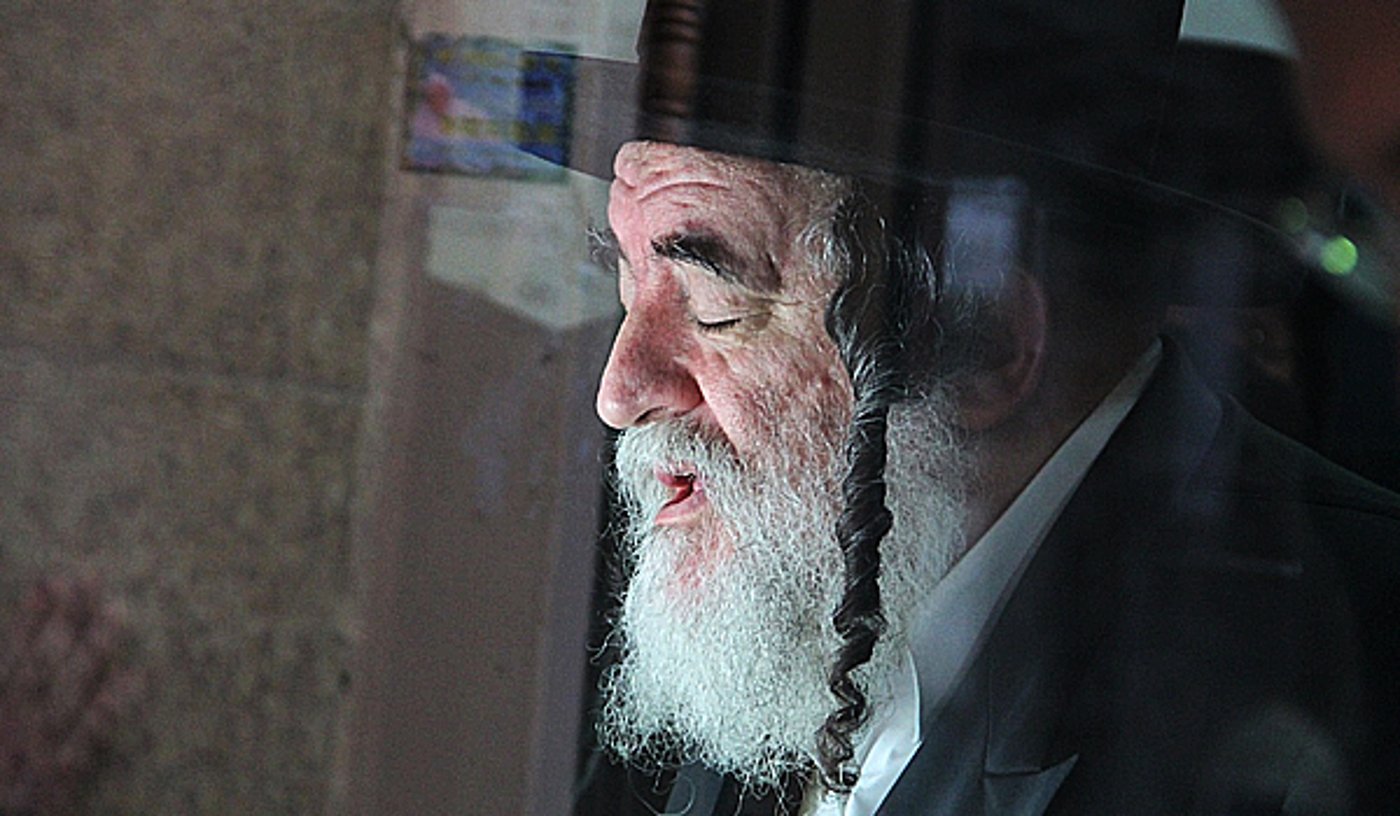 הרבי מויז'ניץ נגד בדיקה גרפולוגית בשידוכים