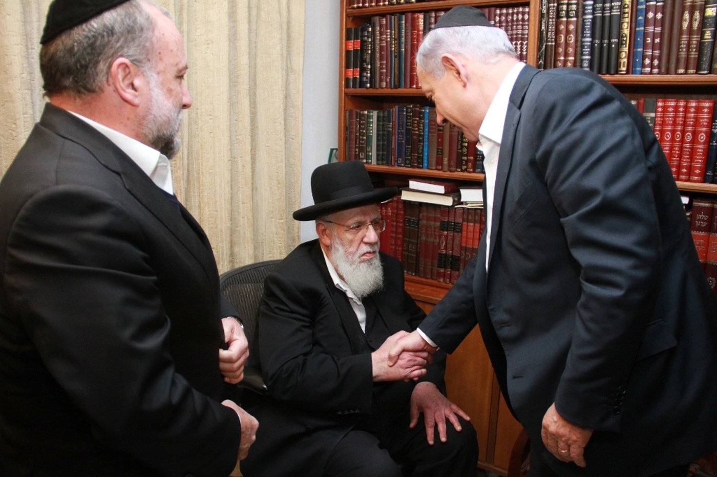 ראש הממשלה ניחם את הגר"ש כהן על פטירת אחותו