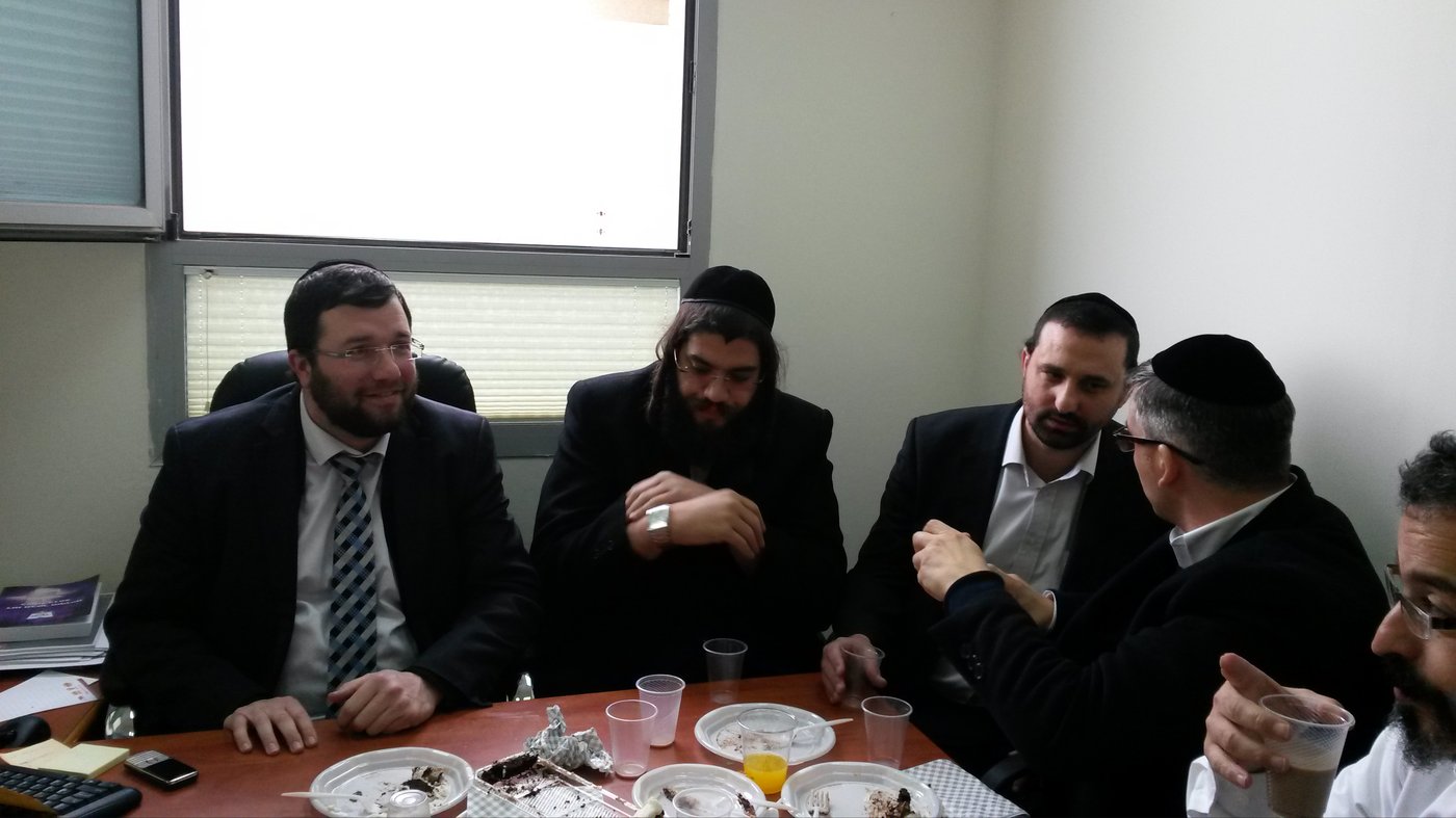 סגן ראש העיר אלעד חגג יום הולדת • תיעוד