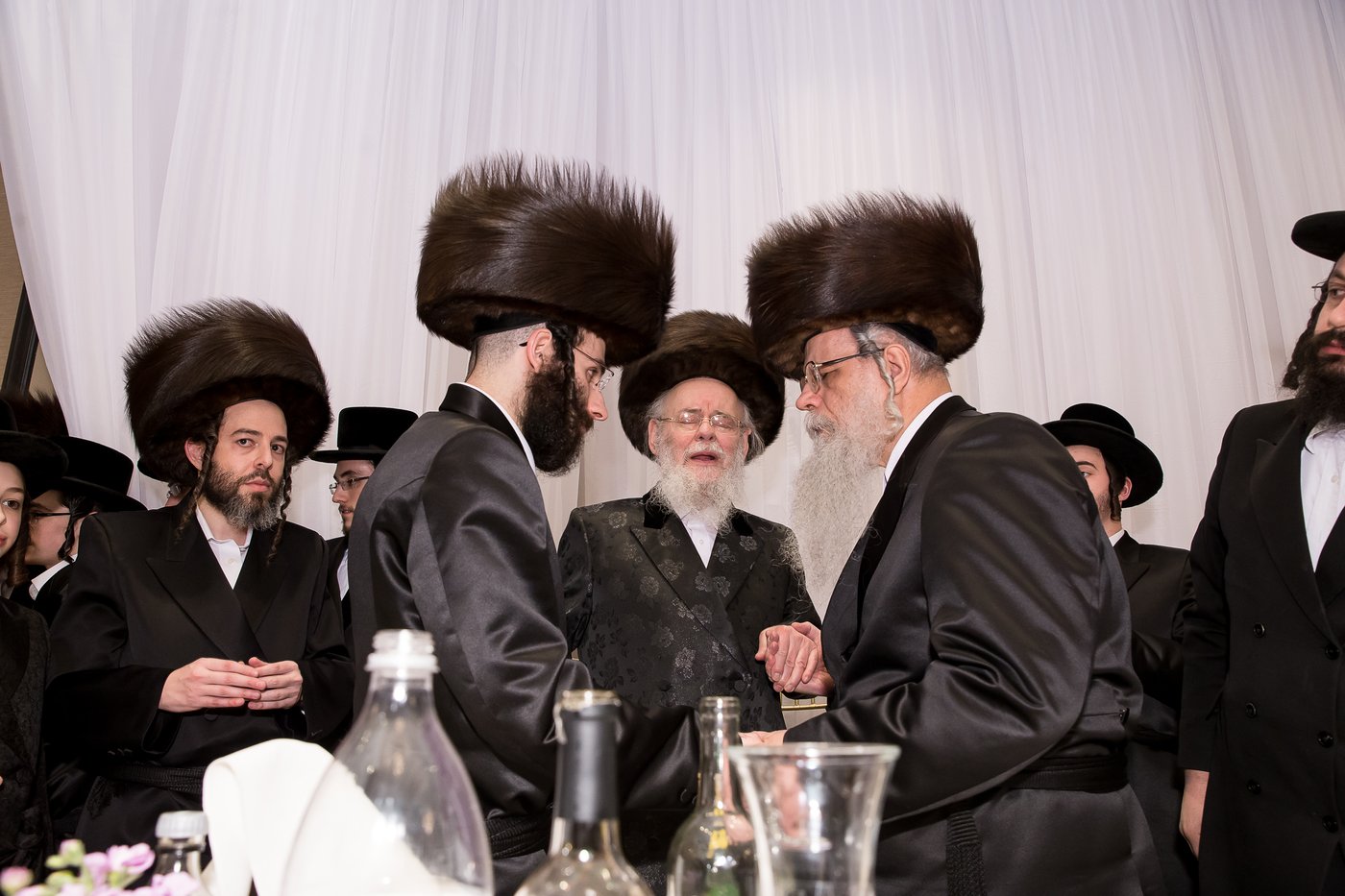 תיעוד: חתונת בת רבי משה לעווי עם בן הרה"צ מסאקהל