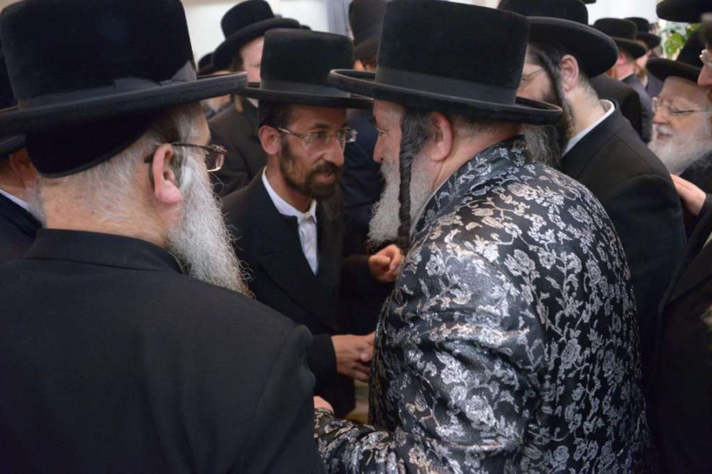 שבוע לאחר פטירת אב"ד סמיעהילי, בנו חגג בר מצווה • גלריה