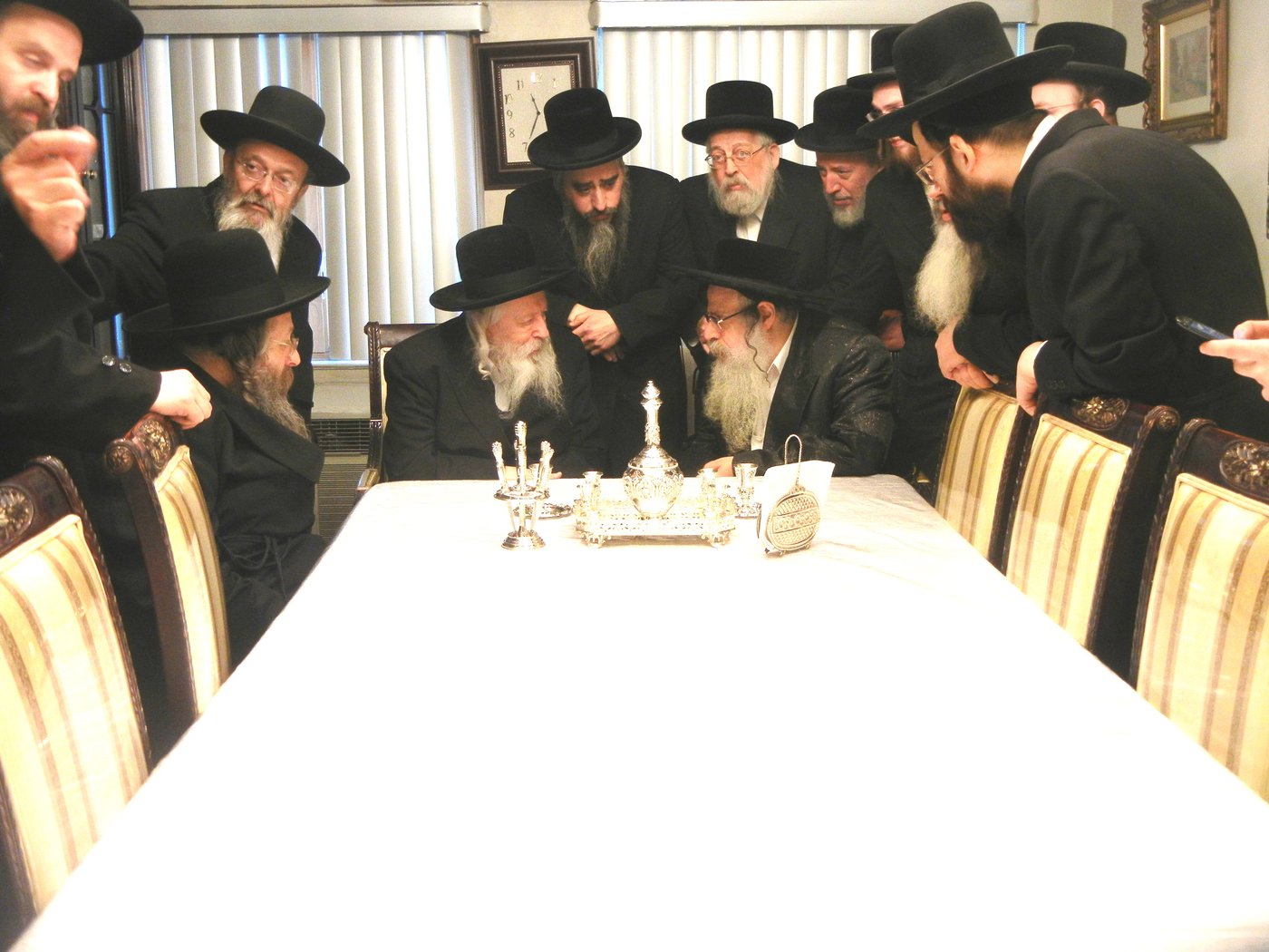 גלריה: האדמו"רים מגור וצאנז קלויזנבורג נפגשו