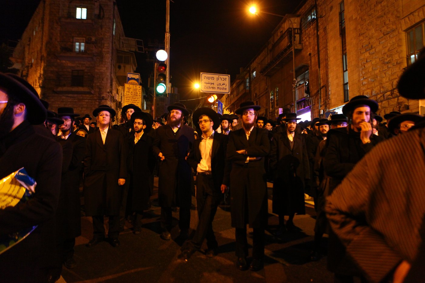 גלריה: עשרות הפגינו ב"כיכר השבת" נגד מעצר העריקים מפוניבז'