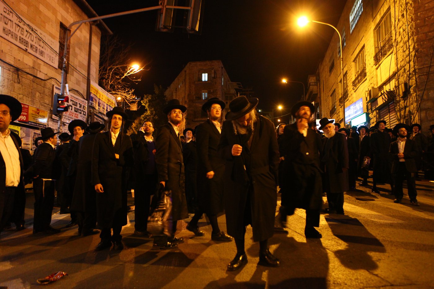 גלריה: עשרות הפגינו ב"כיכר השבת" נגד מעצר העריקים מפוניבז'