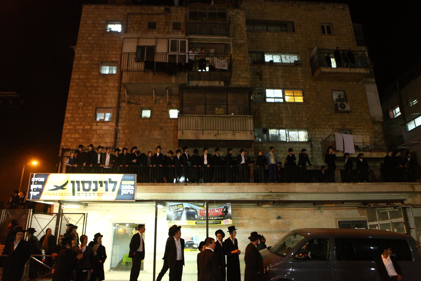 גלריה: עשרות הפגינו ב"כיכר השבת" נגד מעצר העריקים מפוניבז'
