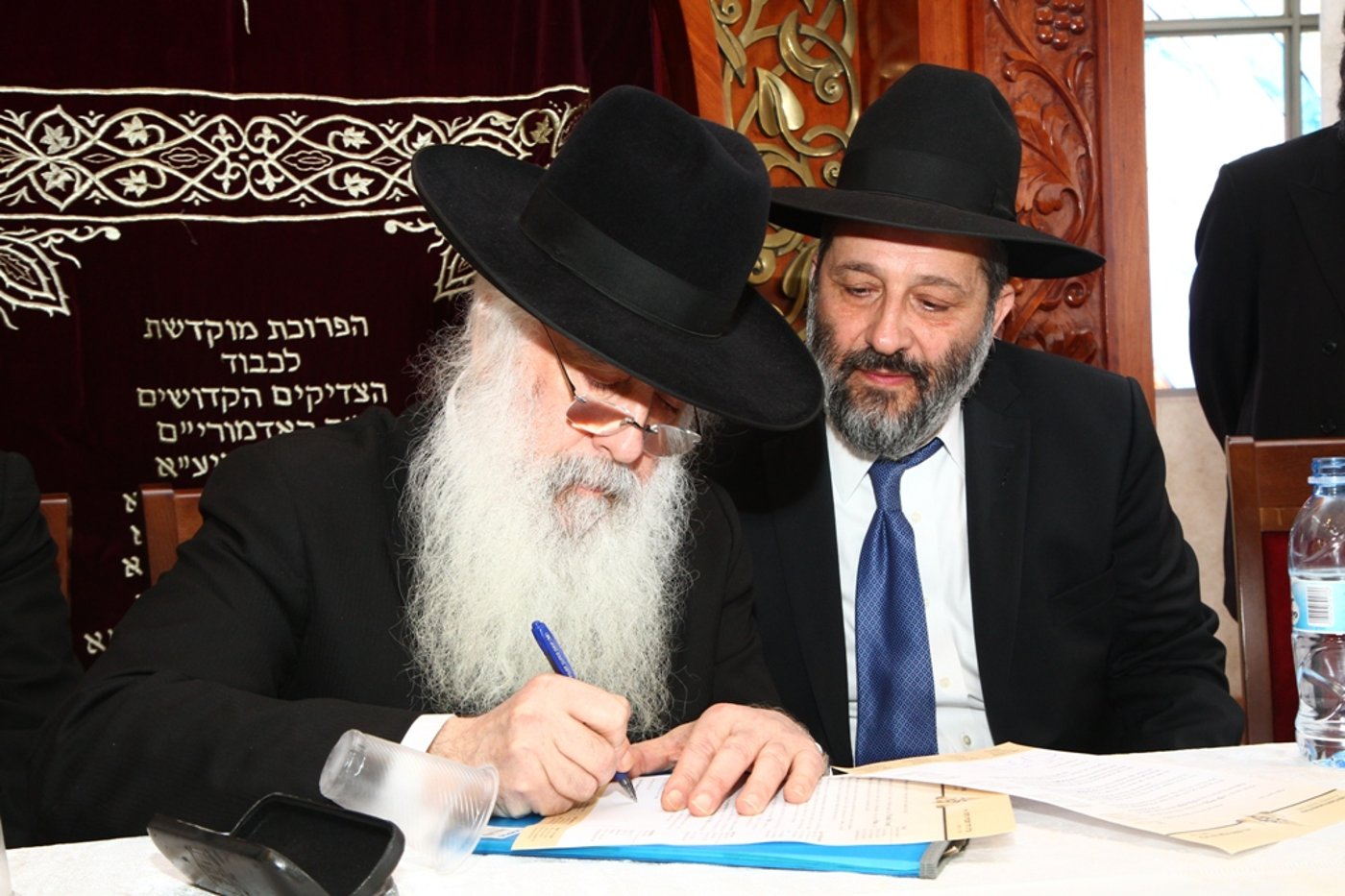 הרב פינטו ויו"ר ש"ס