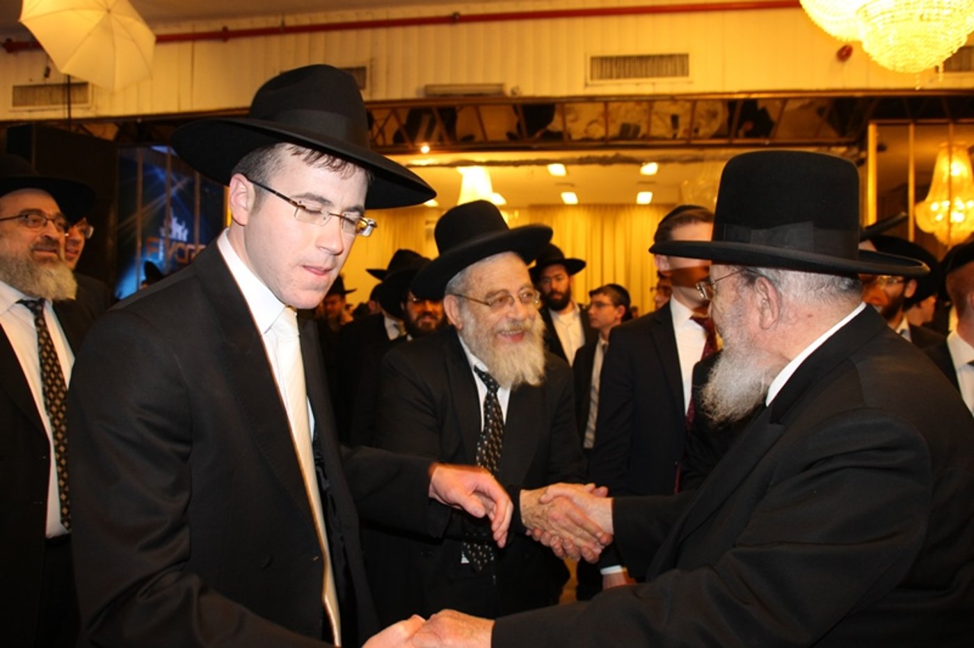 גלריה: חתונת נכדת הגאון רבי יעקב אדלשטיין