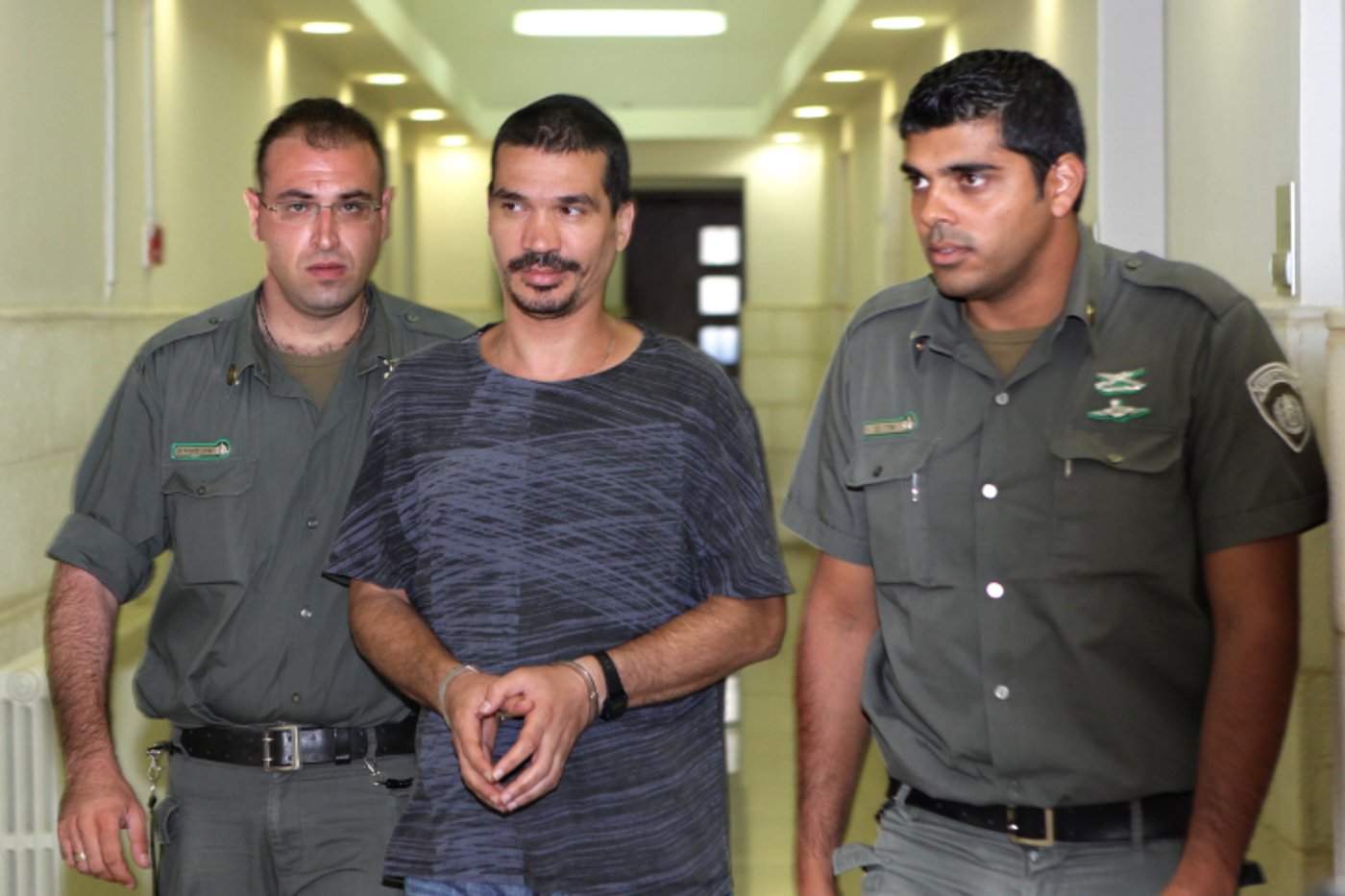 בכפוף לשימוע: כתב אישום נגד יצחק אברג'יל וב. יאיר