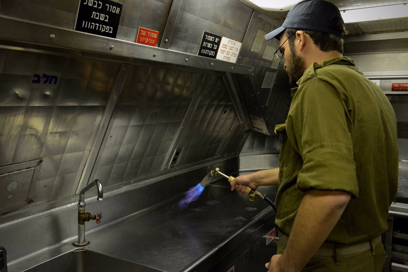 הכשרת המטבחים בספינות החיל