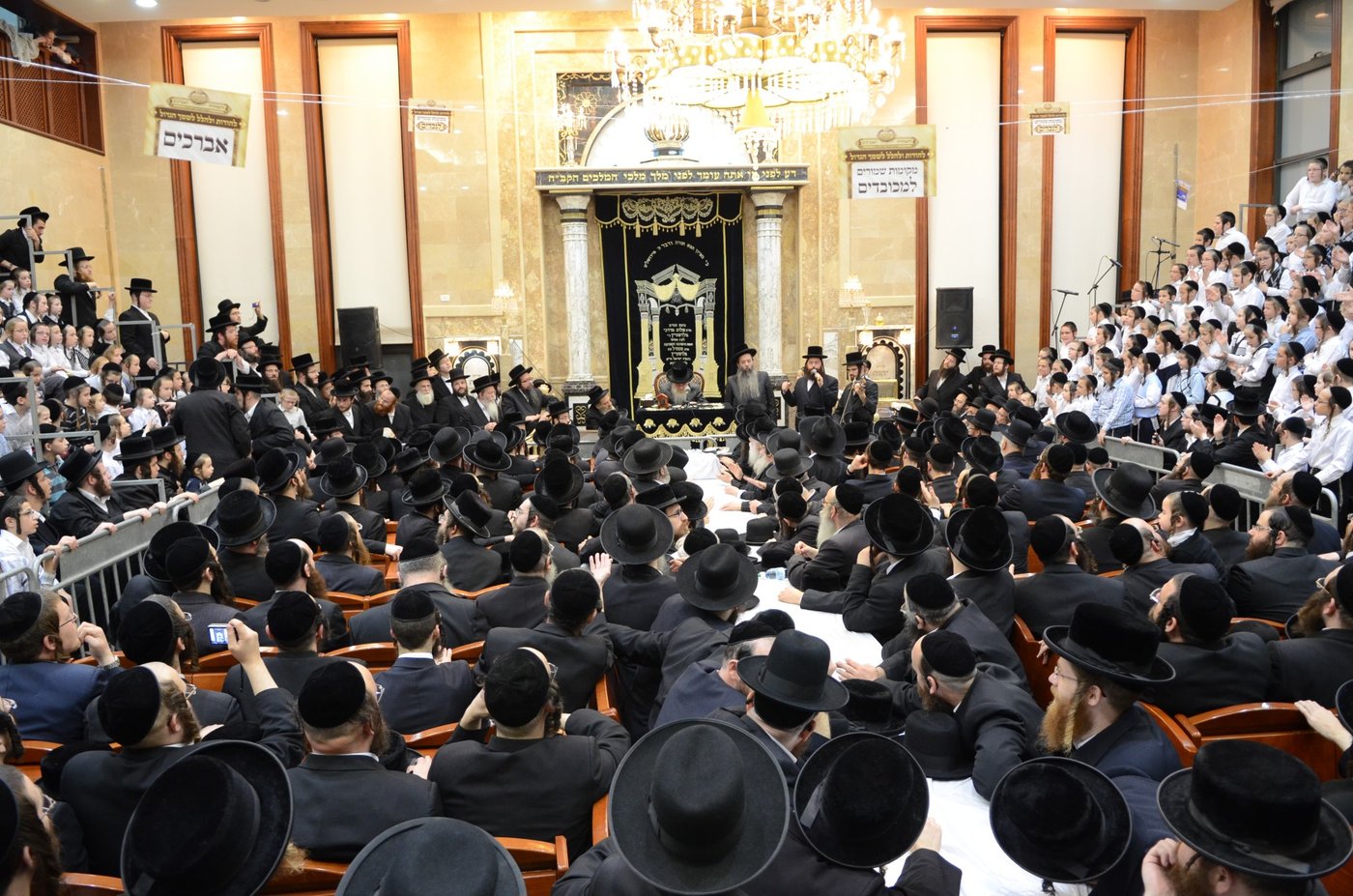 גלריה: מראות מחייו של מרן רבי שמואל הלוי וואזנר זצוק"ל