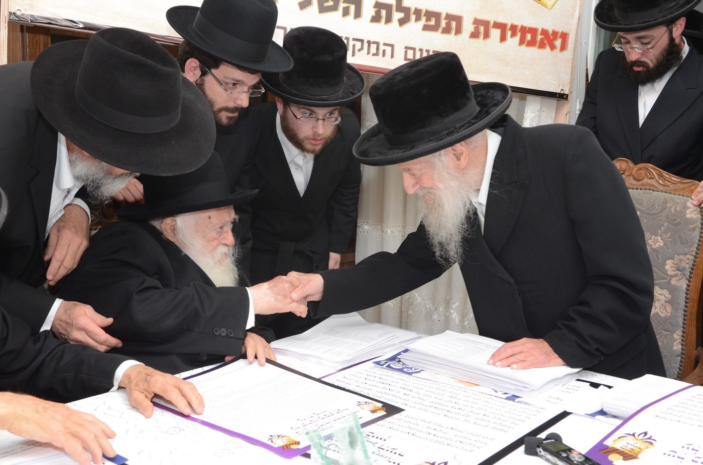 גלריה: מראות מחייו של מרן רבי שמואל הלוי וואזנר זצוק"ל