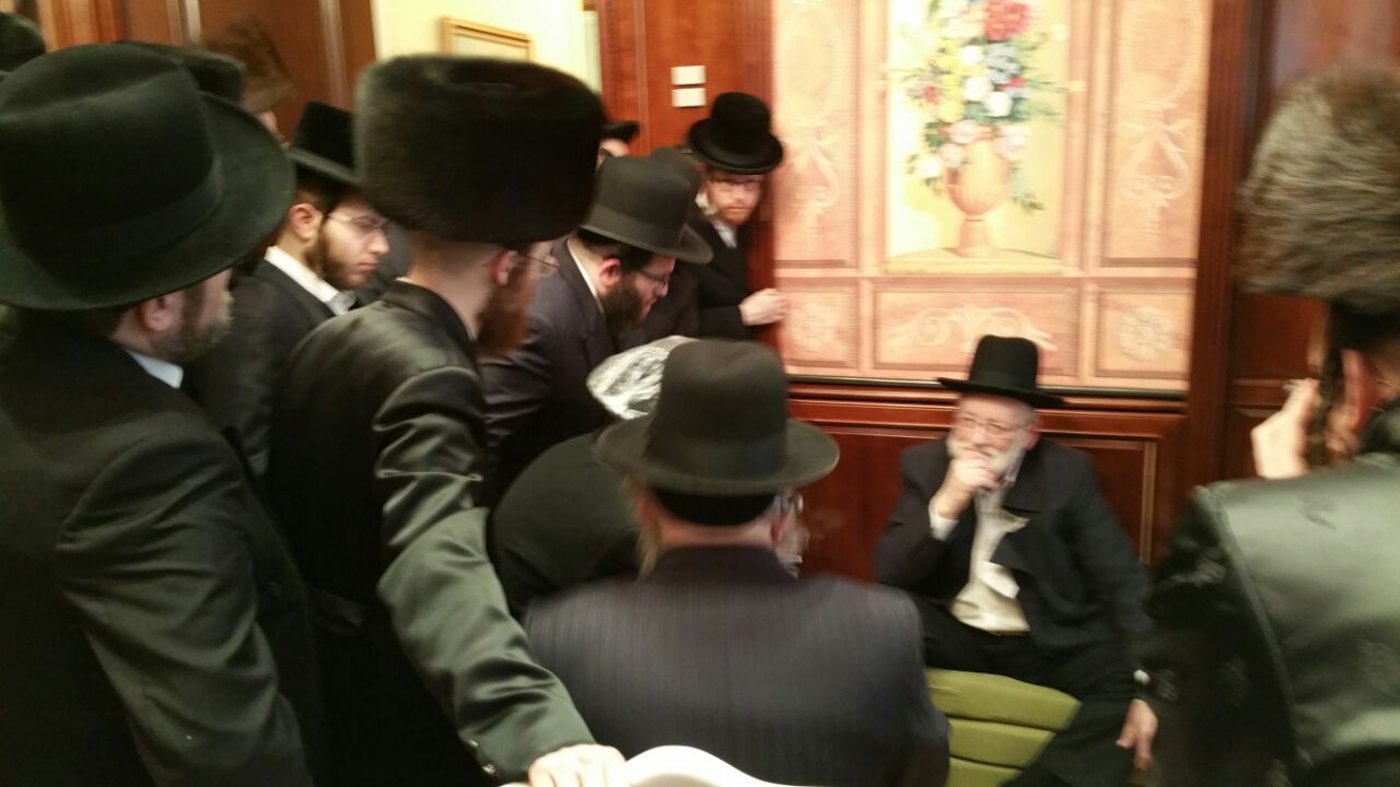 פטירת הרב וואזנר: הבן מניו יורק הספיק להתאבל לפני כניסת החג