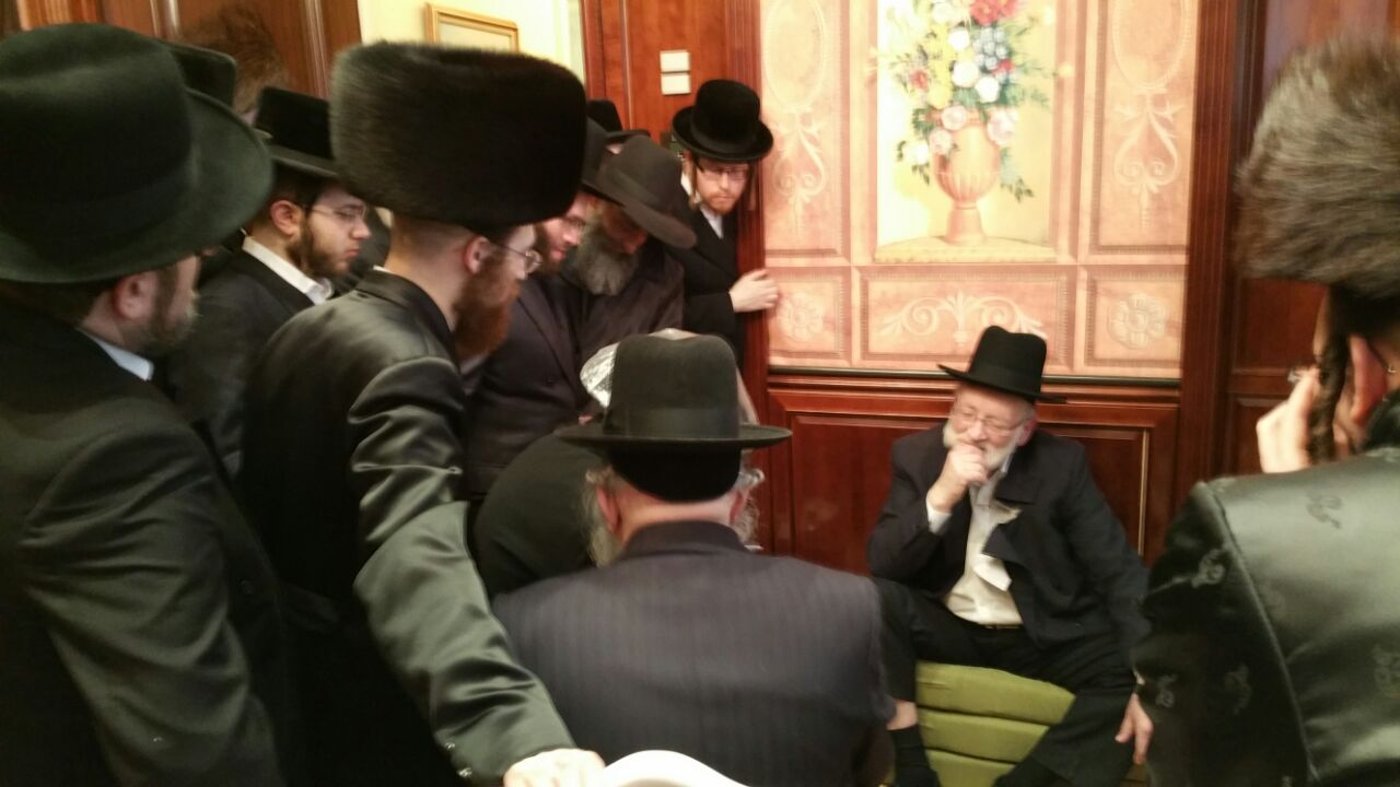 פטירת הרב וואזנר: הבן מניו יורק הספיק להתאבל לפני כניסת החג