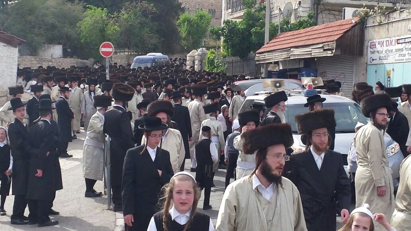 אלפים השתתפו בהלוויתו של החתן יצחק סאמט ז"ל