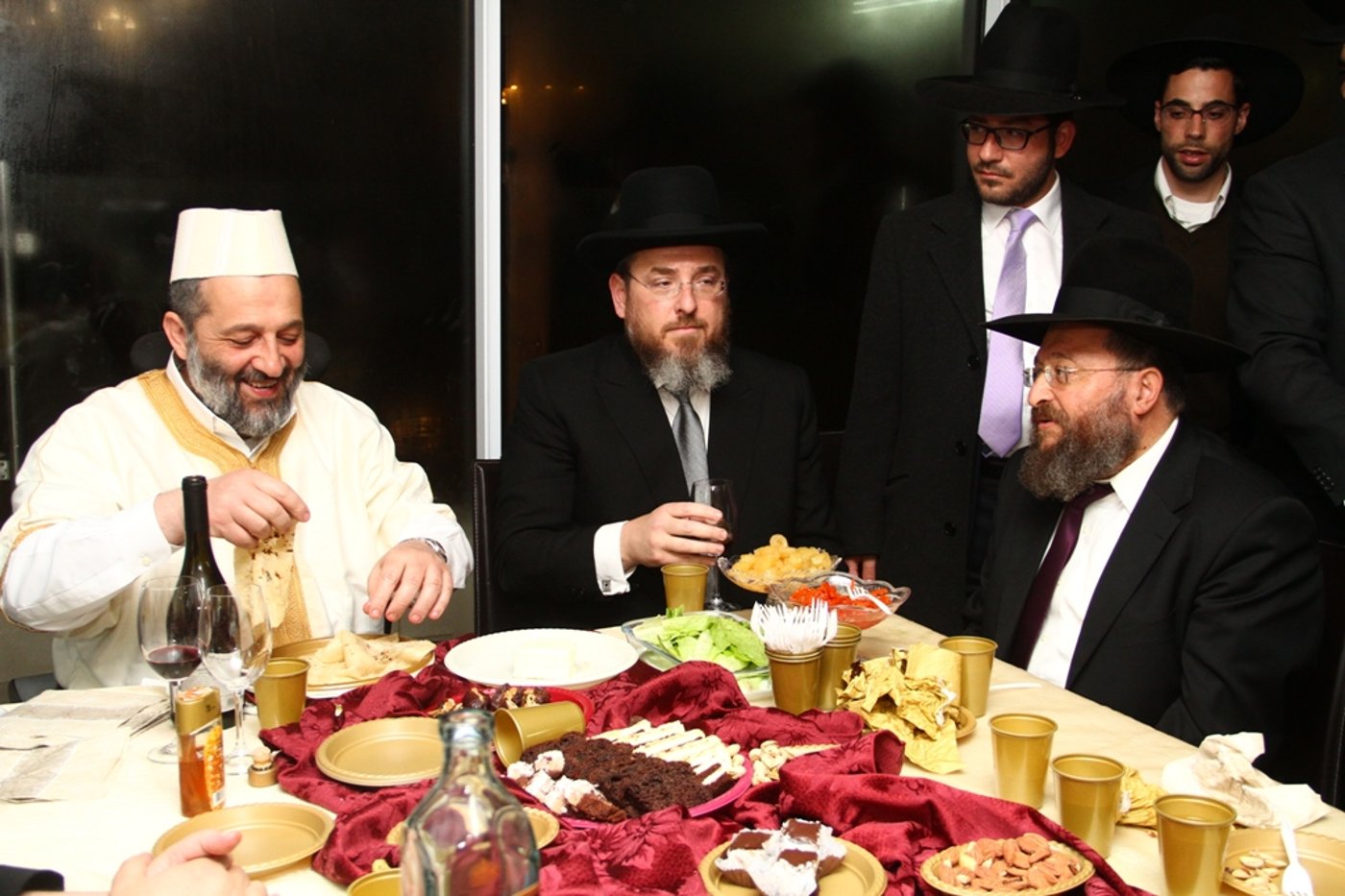 יו"ר ש"ס אריה דרעי חוגג את המימונה • תיעוד