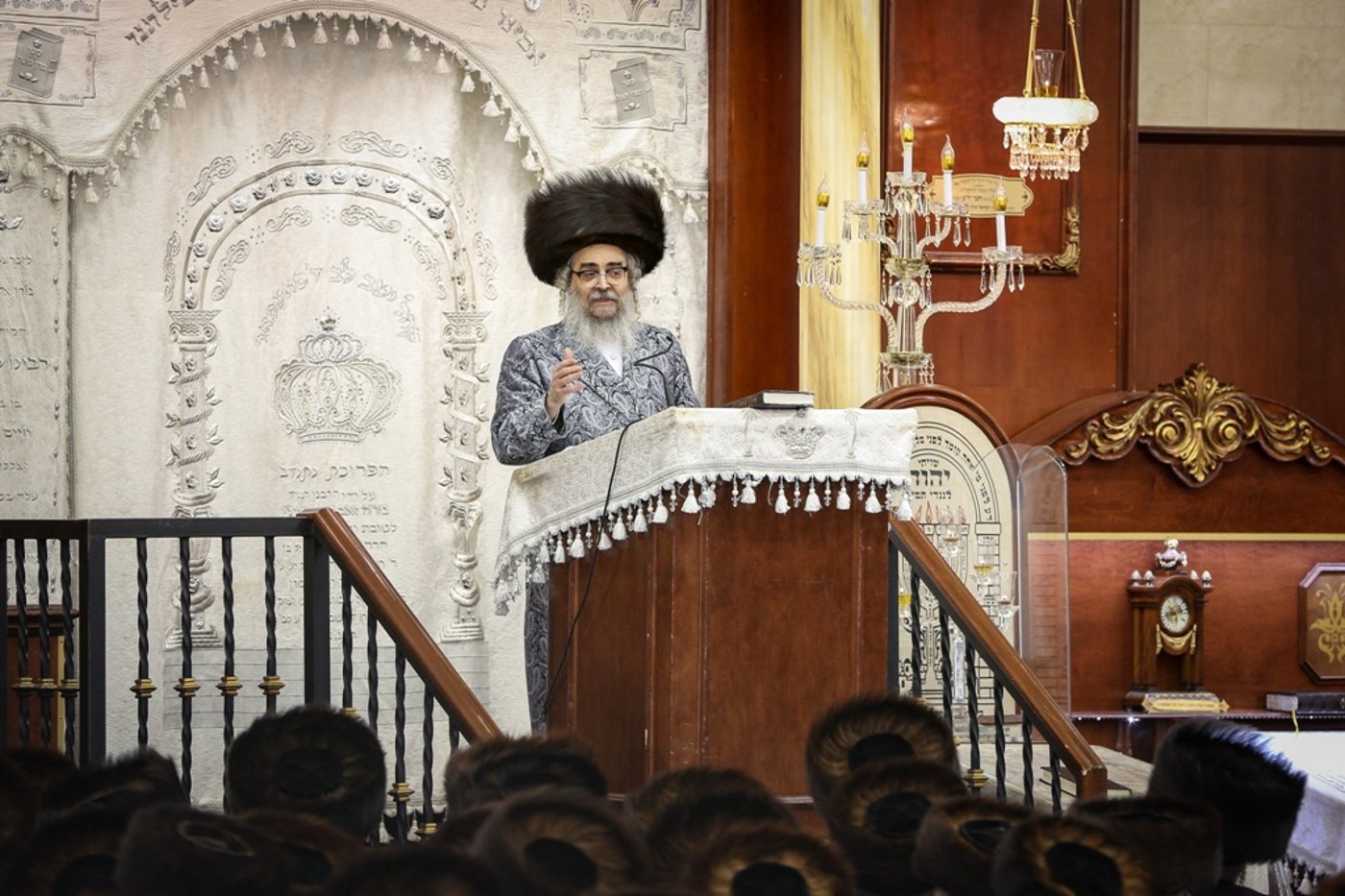 האדמו"ר מסאטמר: "עבדים היינו למכשירי הטכנולוגיה"
