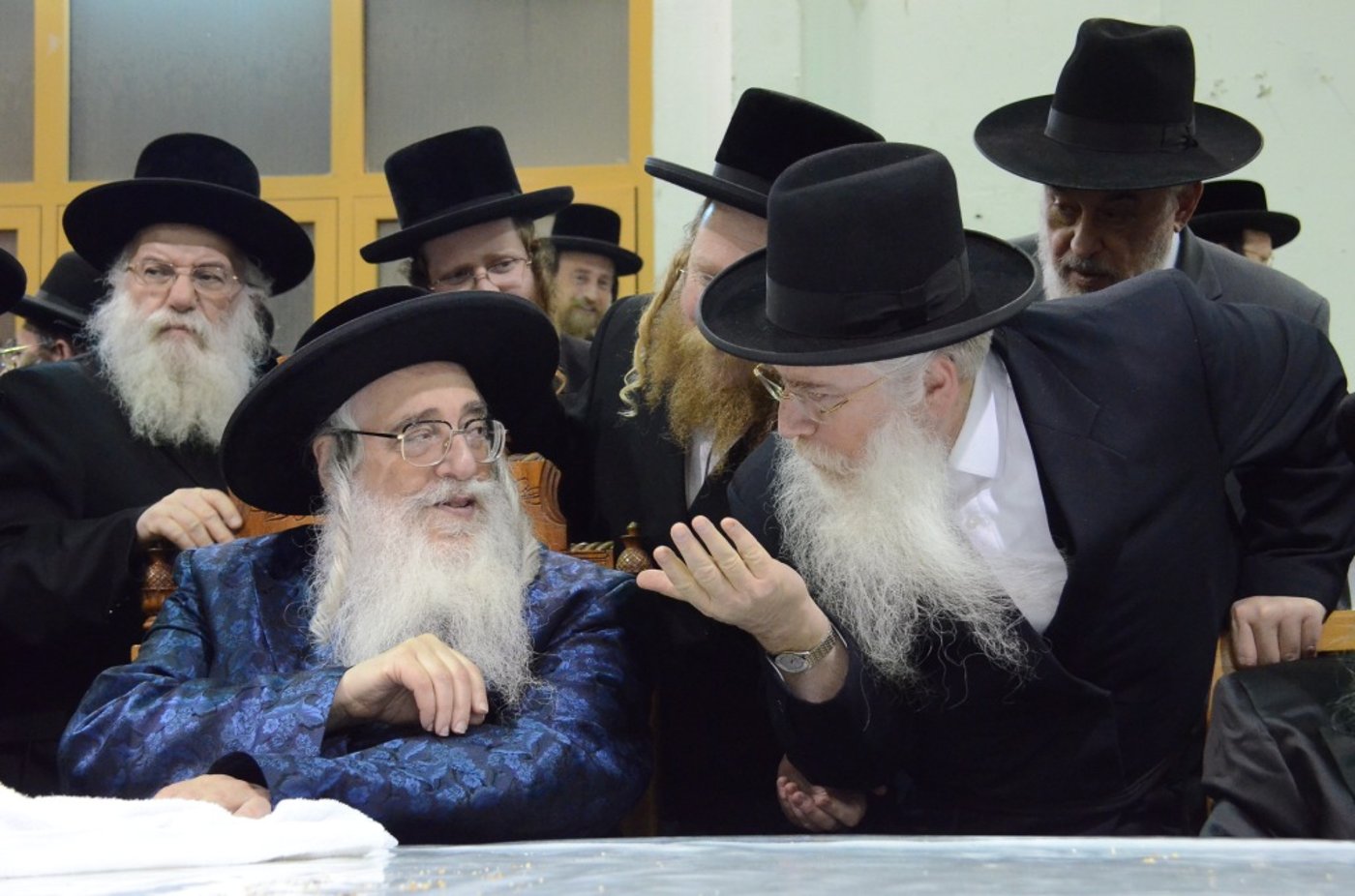 בהילולא בצאנז: הרבי דיבר נגד ה'מודרניזציה' והפאות