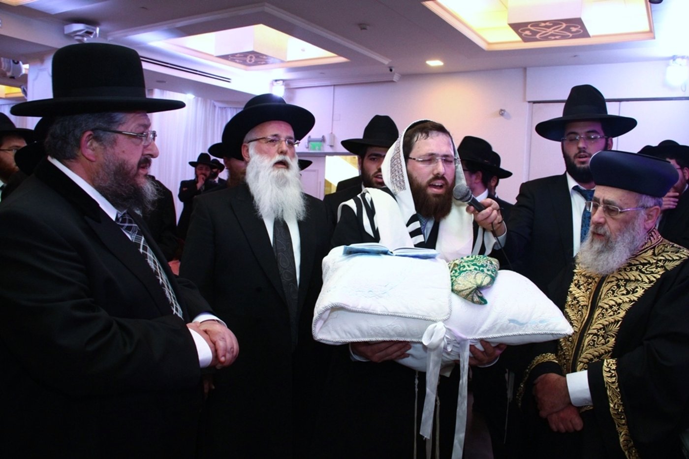 תיעוד: ברית לנכדו של הרב יהודה דרעי