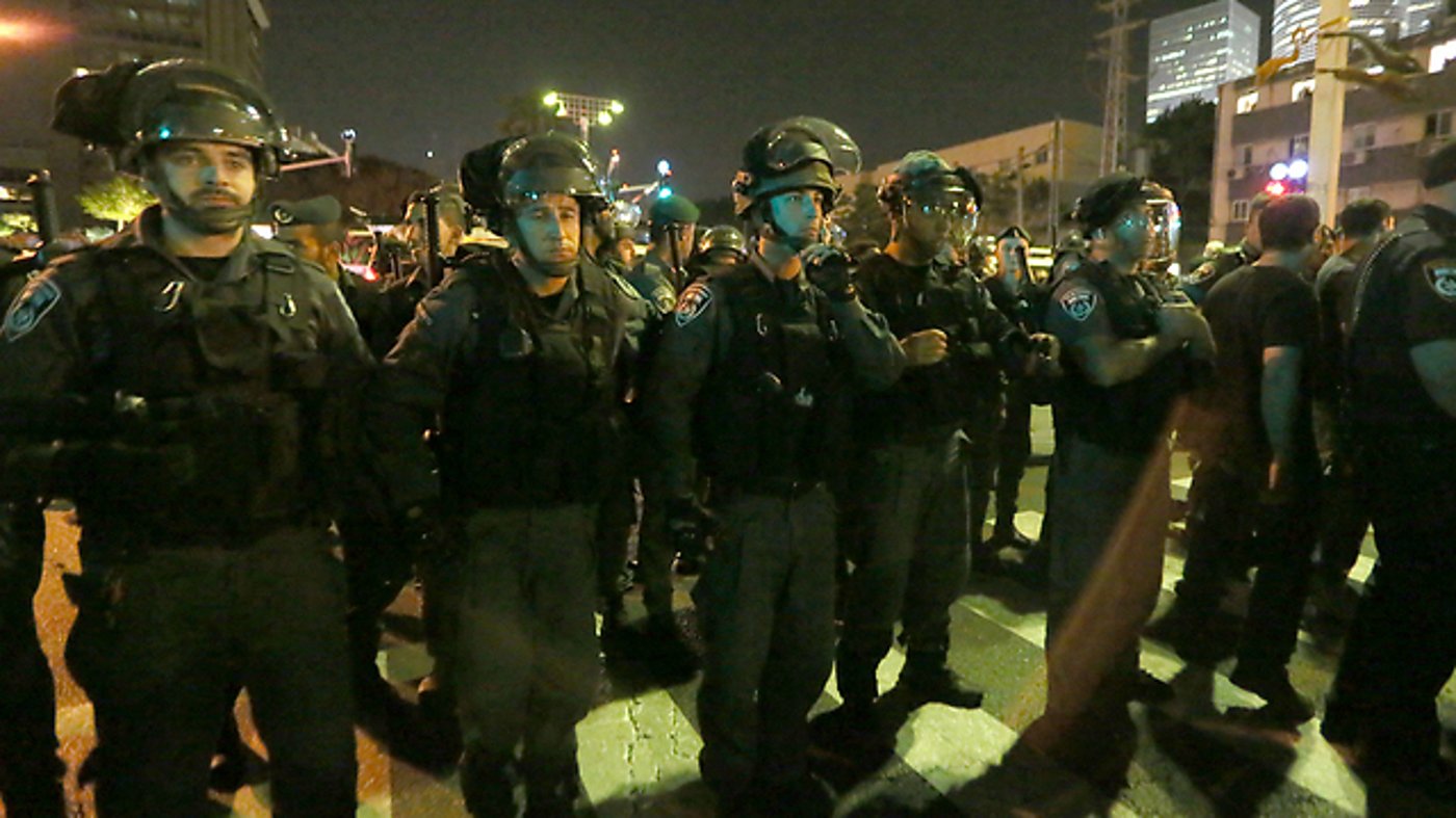 תל אביב: המפגינים האתיופים חסמו כבישים