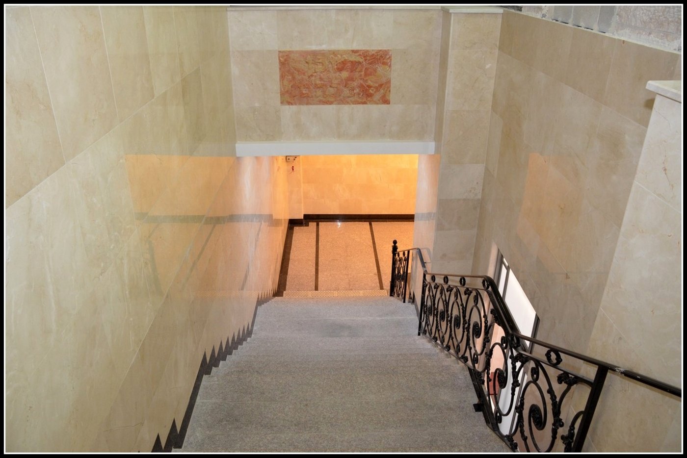 זֶה אֵלִי וְאַנְוֵהוּ: הצצה לקומה החדשה והמפוארת באיצקוביץ'