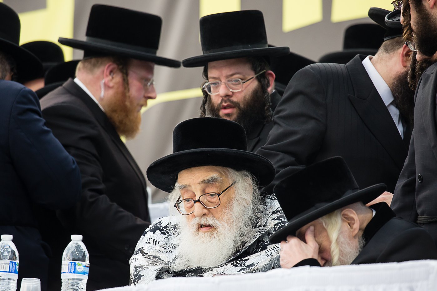 "ובחרת בחיים": האדמו"רים מויז'ניץ מונסי ומסקולען בכינוס משותף • גלריה