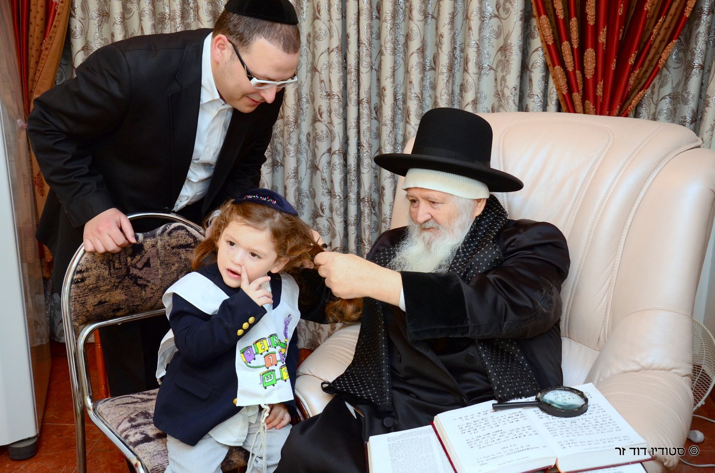 בבא ליאון זצ"ל עם גדולי ישראל • תמונות חייו
