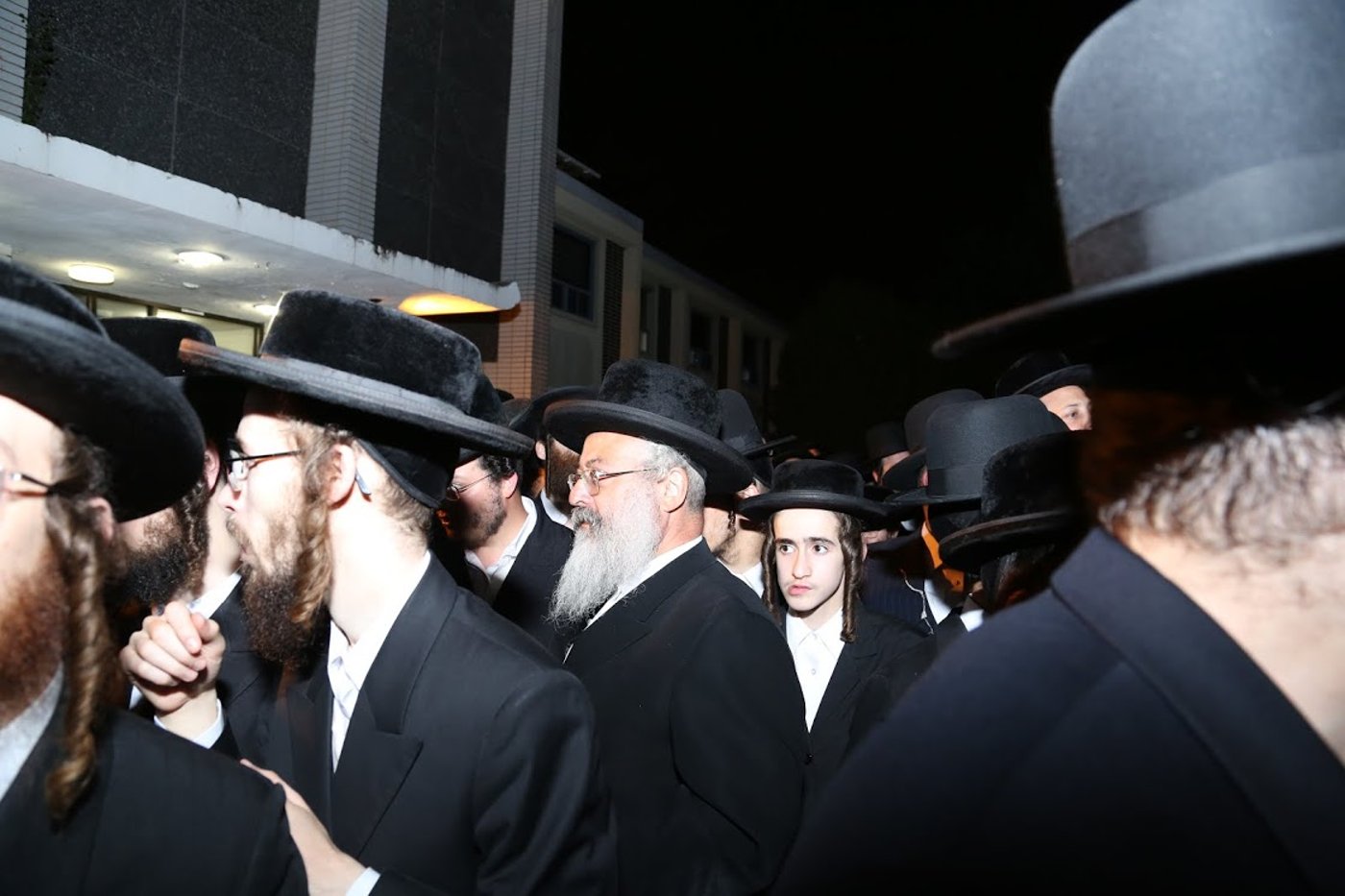 תיעוד ענק: הלוויית הרבי מטאהש זצ"ל