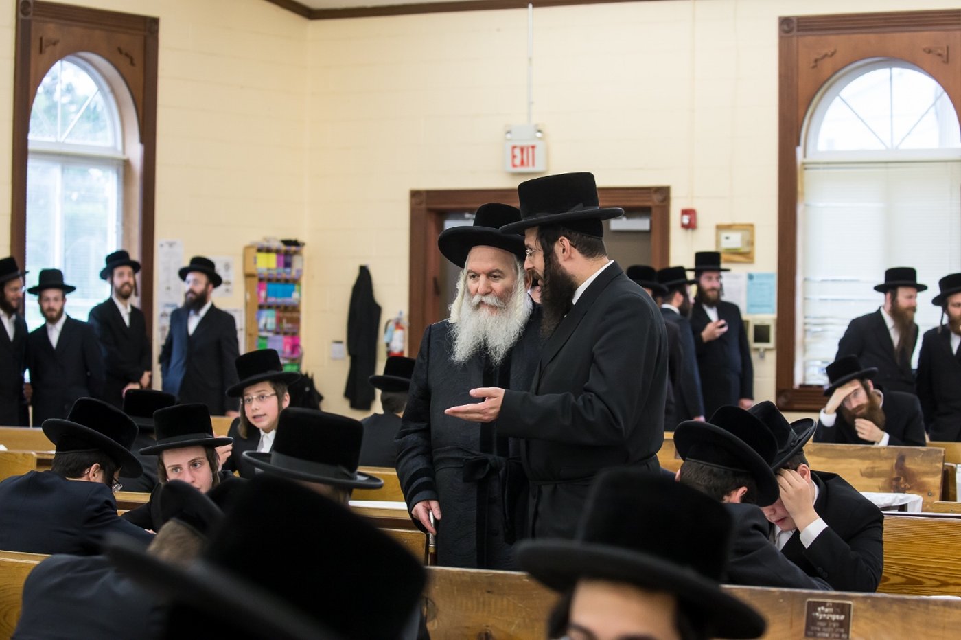 האדמו"ר מבאבוב במחנה הילדים: "סמארטפון זה שמד-פון"