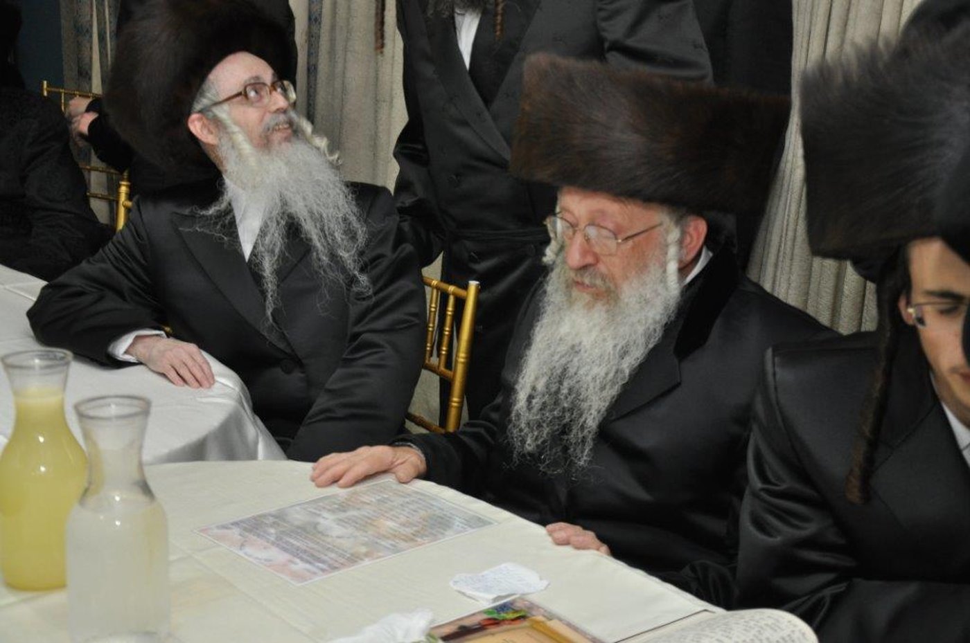 שמחת נישואי נכדת הגר"ח וואזנר עם נכד הרביח מנדבורנה חיפה • גלריה