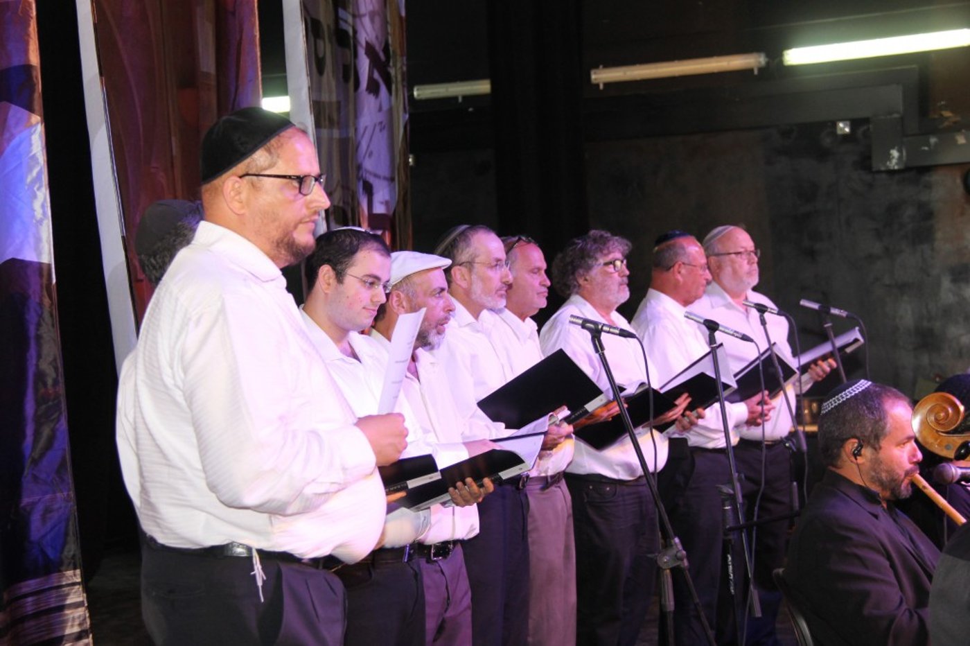 הראשל"צ הגר"י יוסף בעצרת סליחות בצפת עם התזמורת האנדלוסית • תיעוד