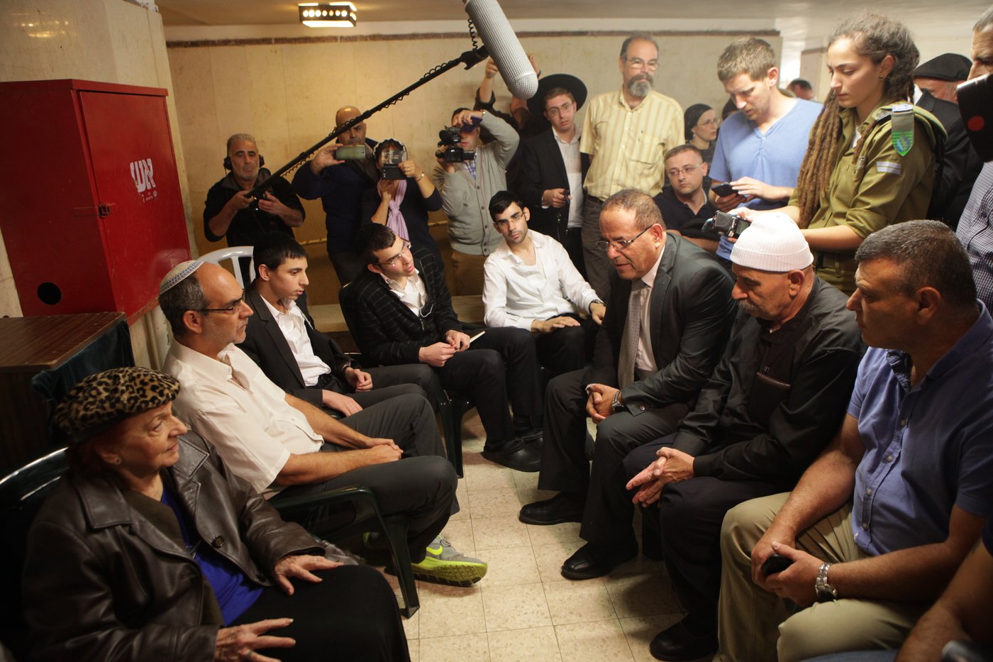 תיעוד: בני משפחת זידאן סיף הגיעו לנחם את משפחת רוטמן