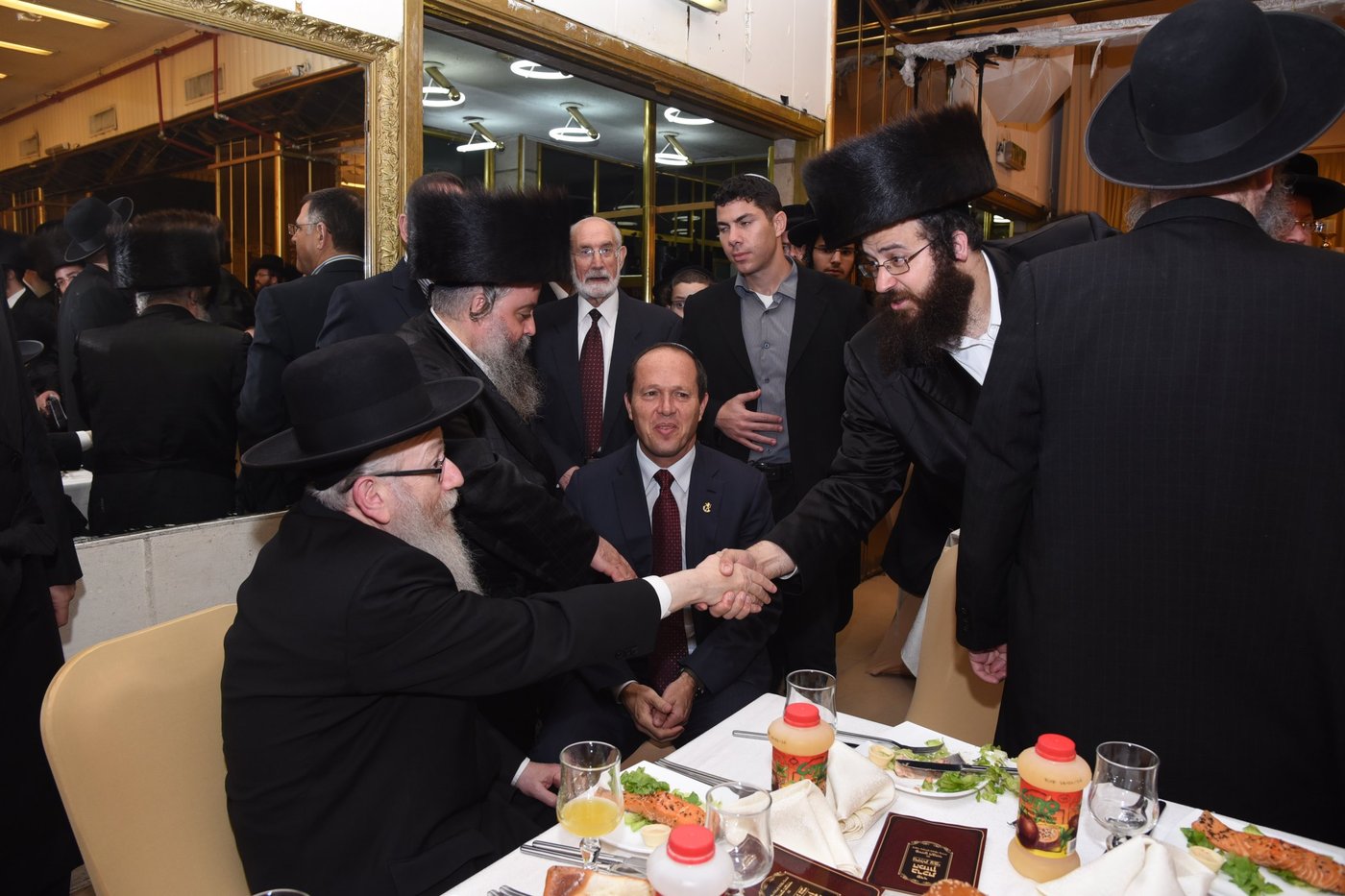 גלריה: חתונת בתו של הרב מרדכי בריסק