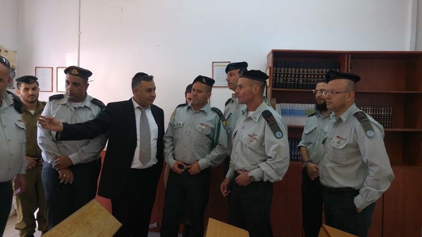 באדיבות המצלם