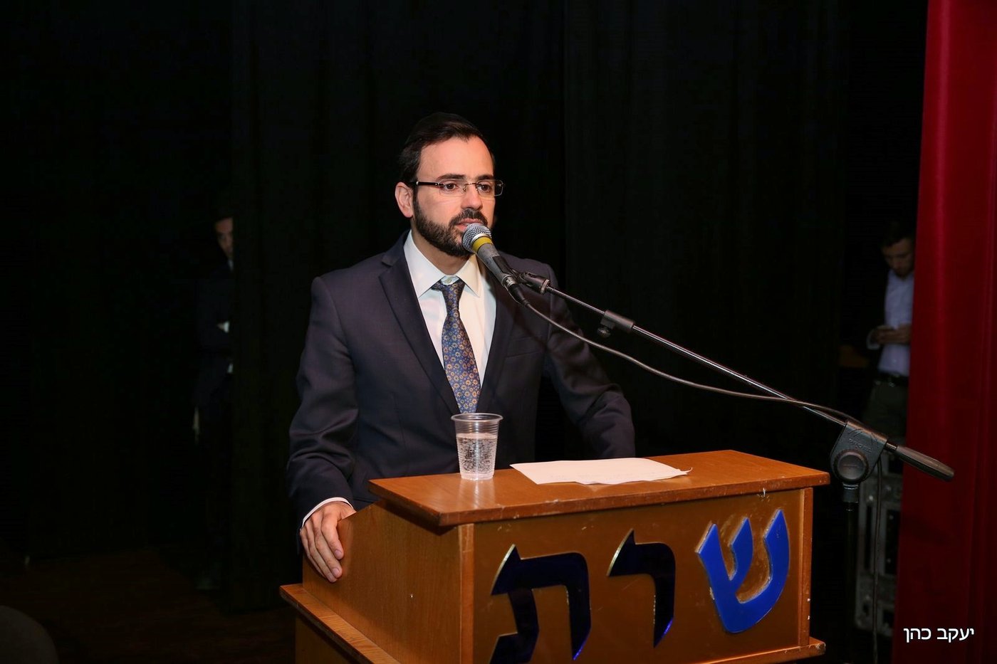 הראשל"צ הגר"י יוסף בכנס חיזוק לנשות פתח תקווה • גלריה
