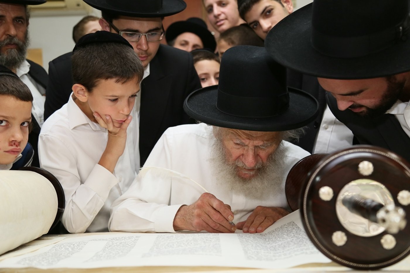 הכנסת ספר תורה לביהמ"ד הרידב"ז בצפת • גלריה