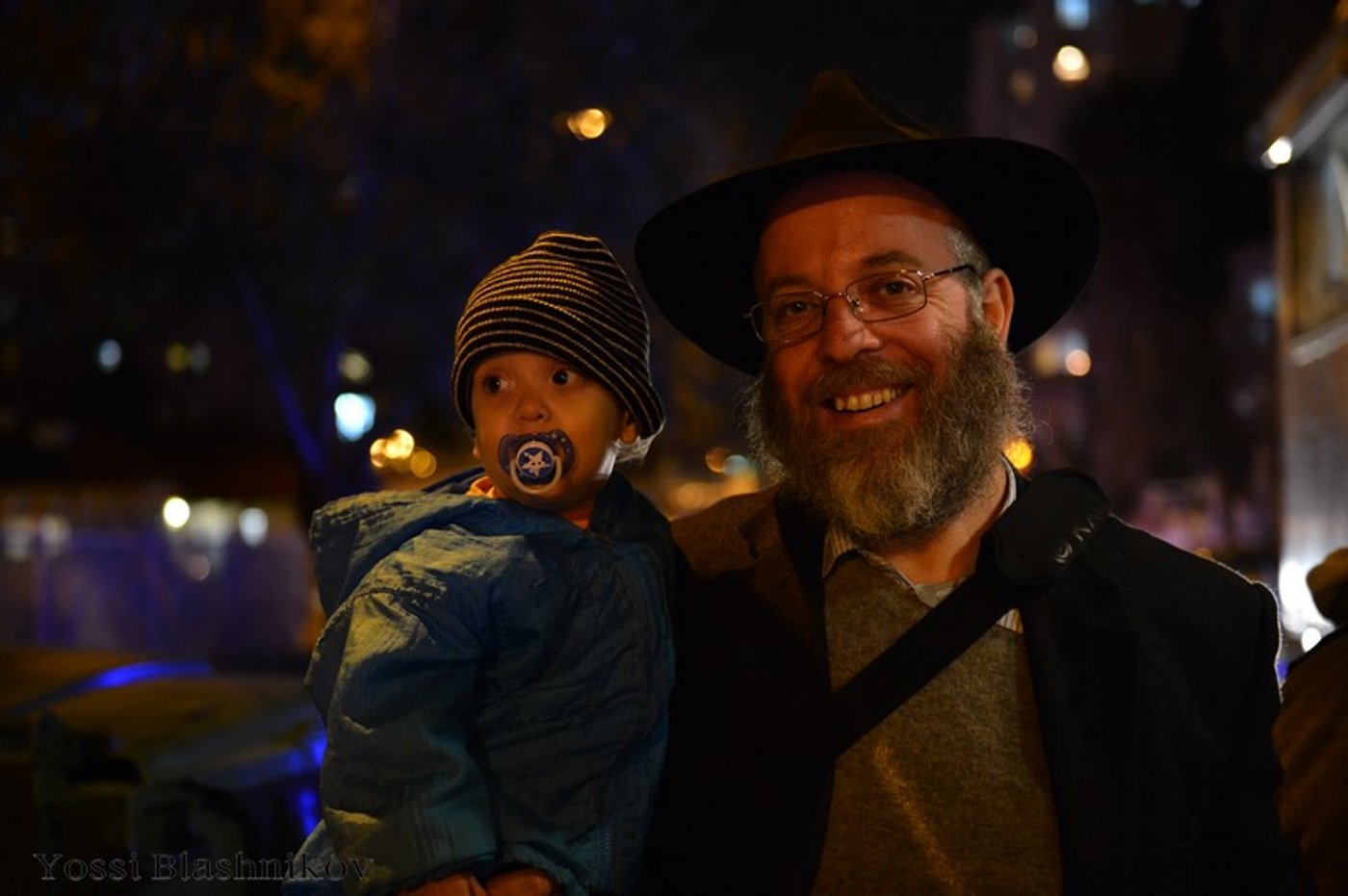הטנקים של חב"ד כבשו את הכותל המערבי • תמונות