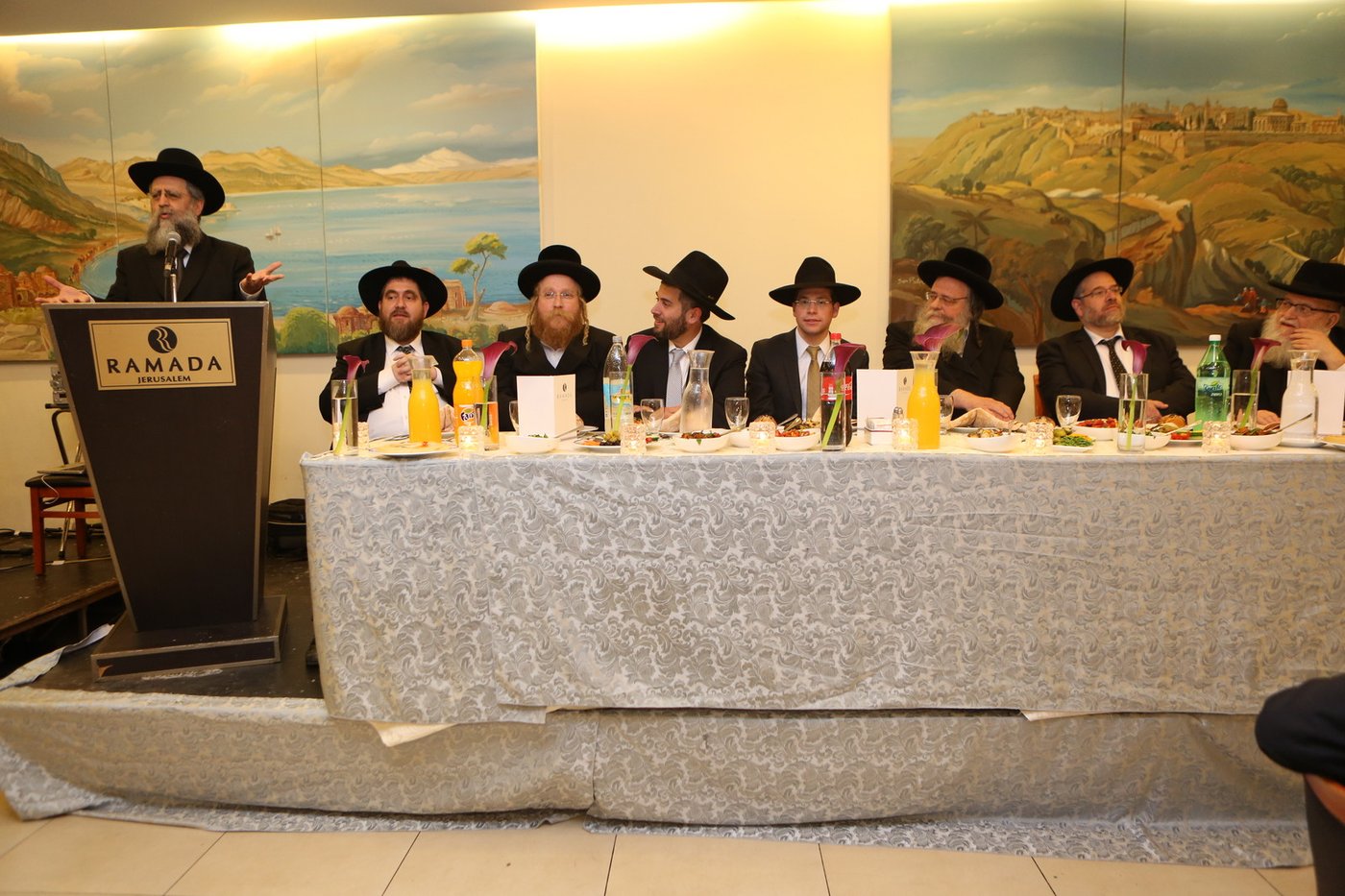 גלריה: מי הגיע לחגוג בשבע ברכות לבת של ישראל קלרמן?