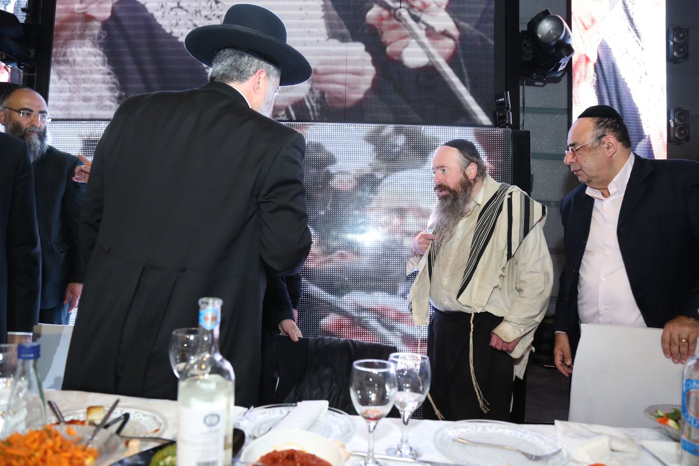 מאות השתתפו בהילולא לציון עשור להסתלקות הרב כדורי