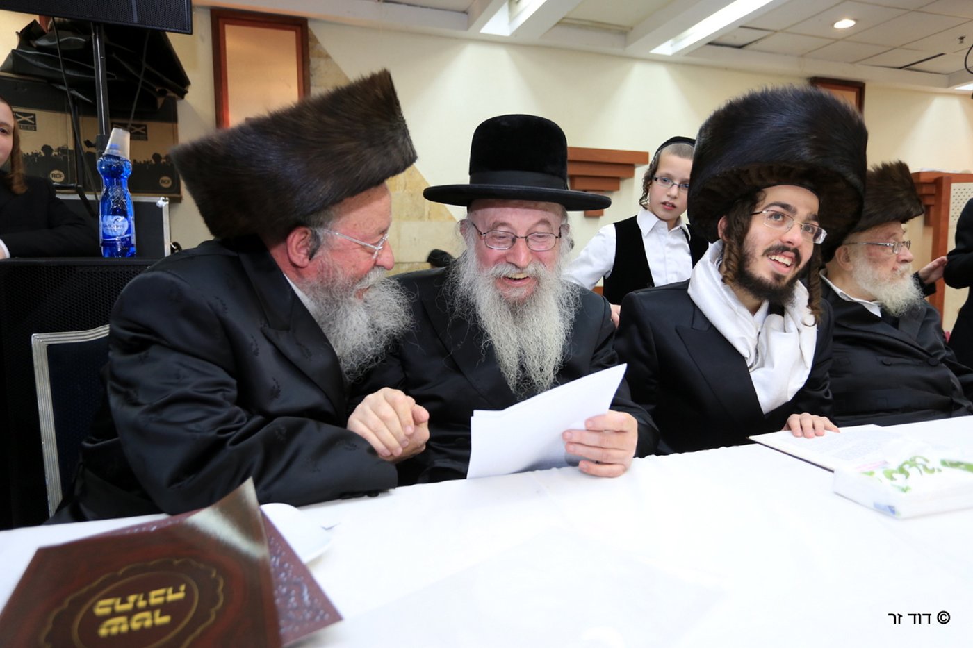 צפו בגלריה: ח"כ מנחם אליעזר מוזס חיתן נכד