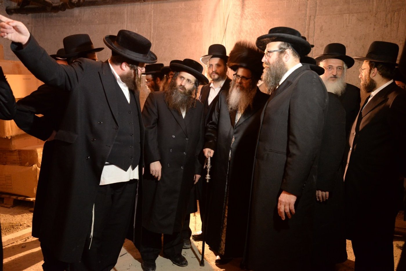 ברית, ריקודים וסעודה: צפו במסע של סאטמר