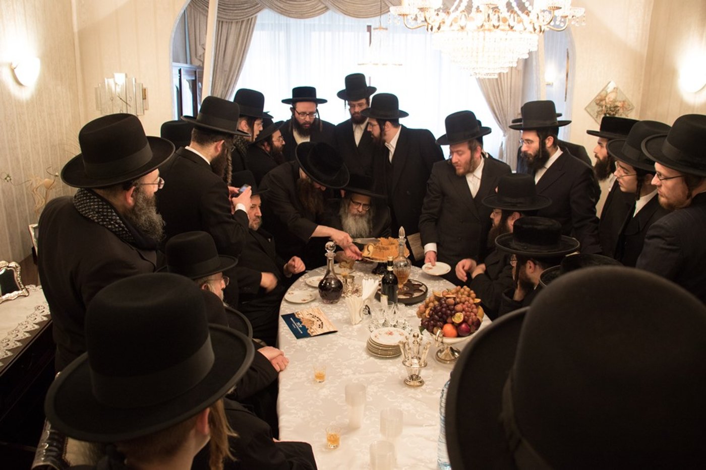 גלריה: האדמו"ר מסאטמר קפץ לביקור בזק באנטוורפן