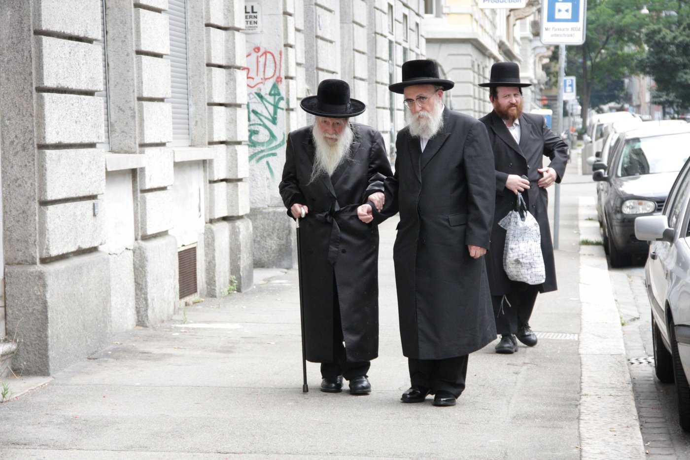 גלריה שניה: מראות חייו של הרבי מערלוי זצ"ל