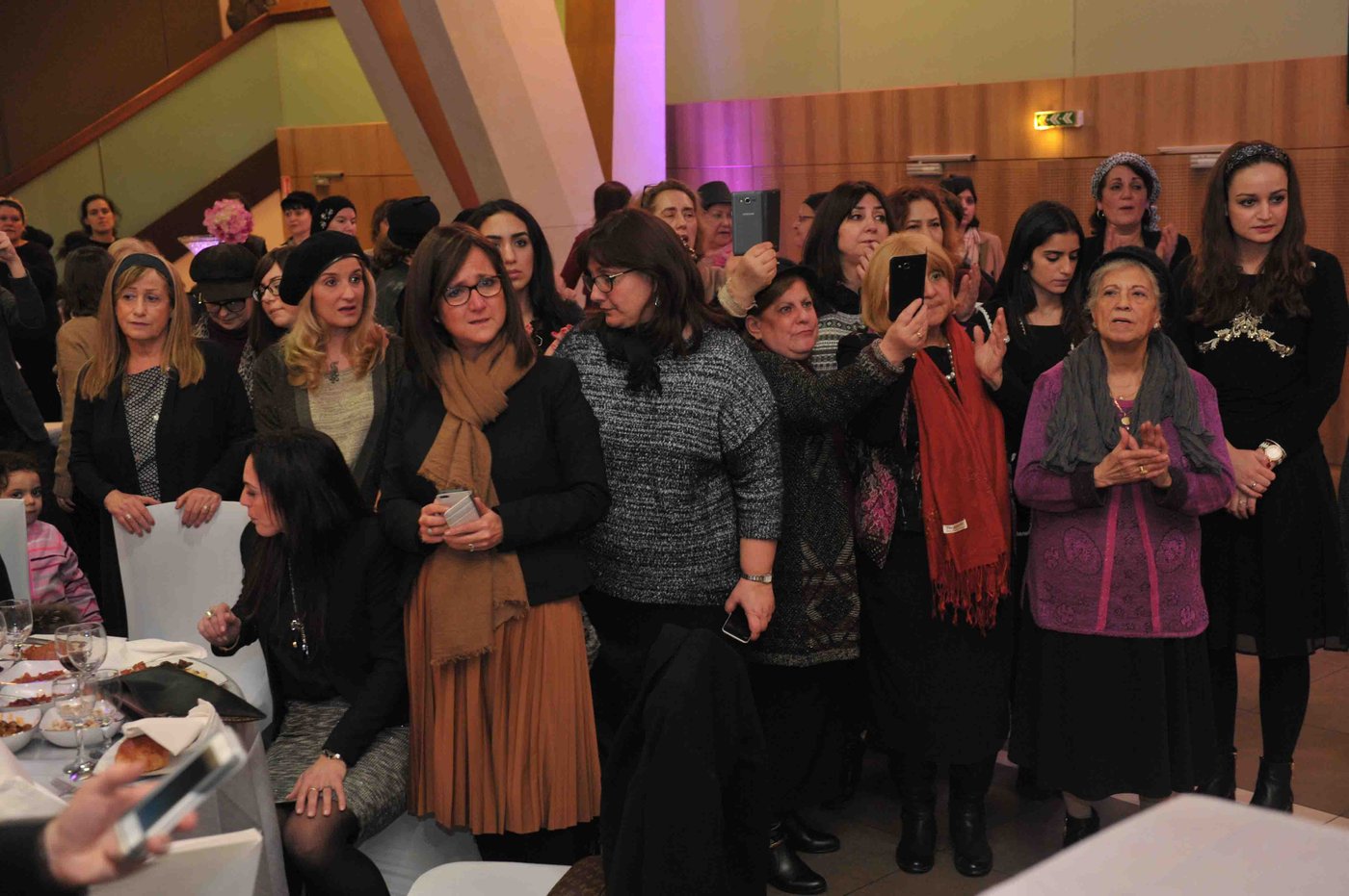 גלריה: הכנסת ספר תורה לזכר נרצחי הטבח בהיפר-כשר בפריז