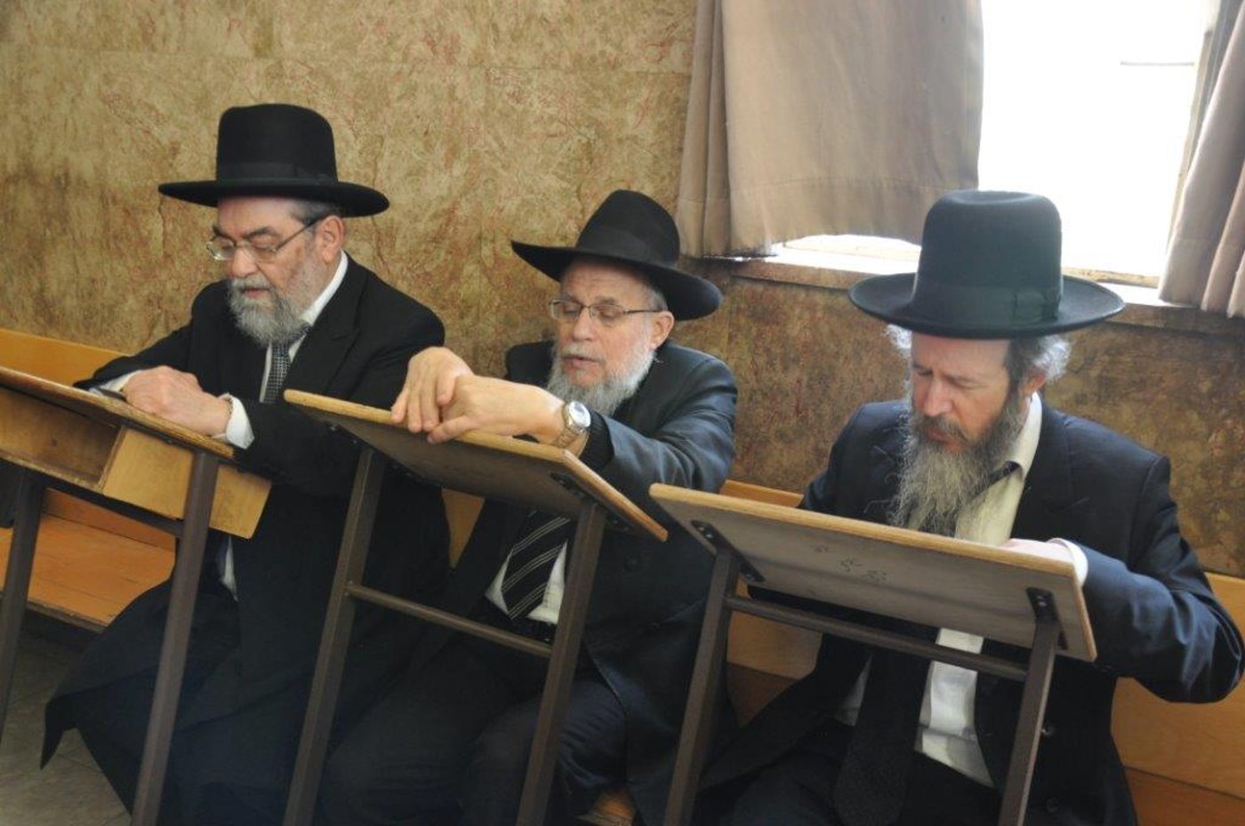 תיעוד מקיף: אלפים בהלווית ראש הישיבה הגרח"ש ליבוביץ זצ"ל