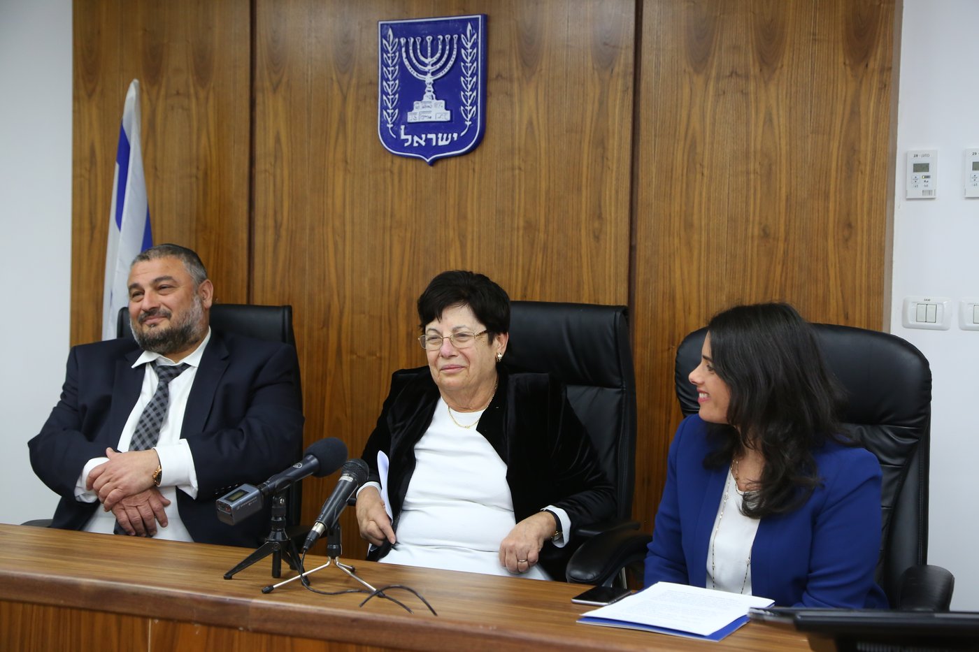 על כס השופט: ראש עיריית בית שמש משה אבוטבול • צפו