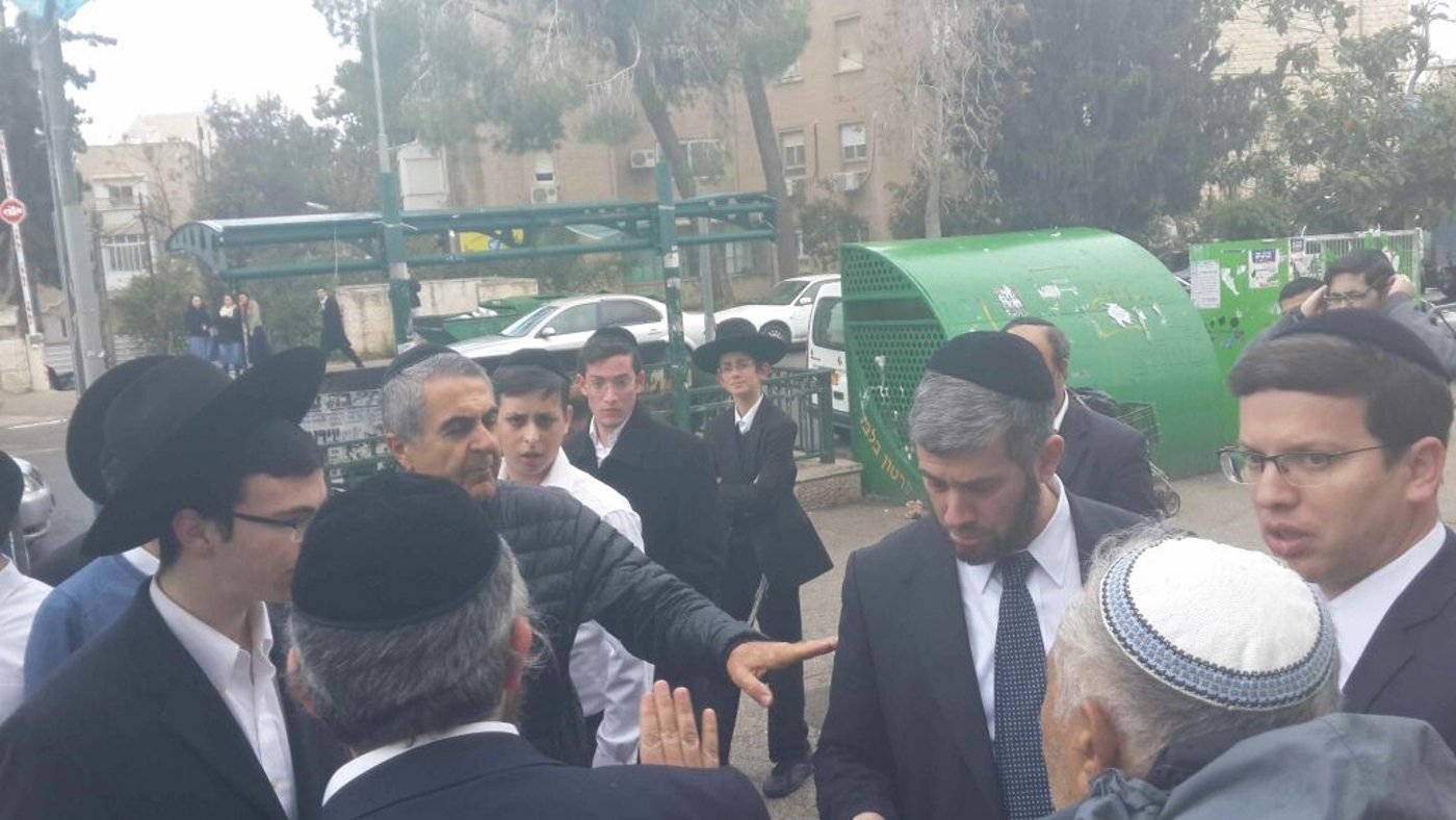 לקראת הריסה: מאות שוטרים ופקחים מפנים את הישיבה • תיעוד